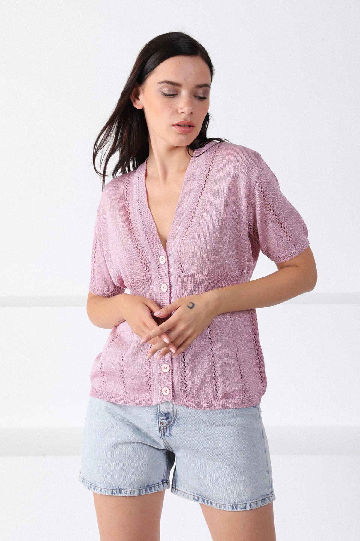 Ferraro Pembe V Yaka Düğmeli Kadın Triko Hırka