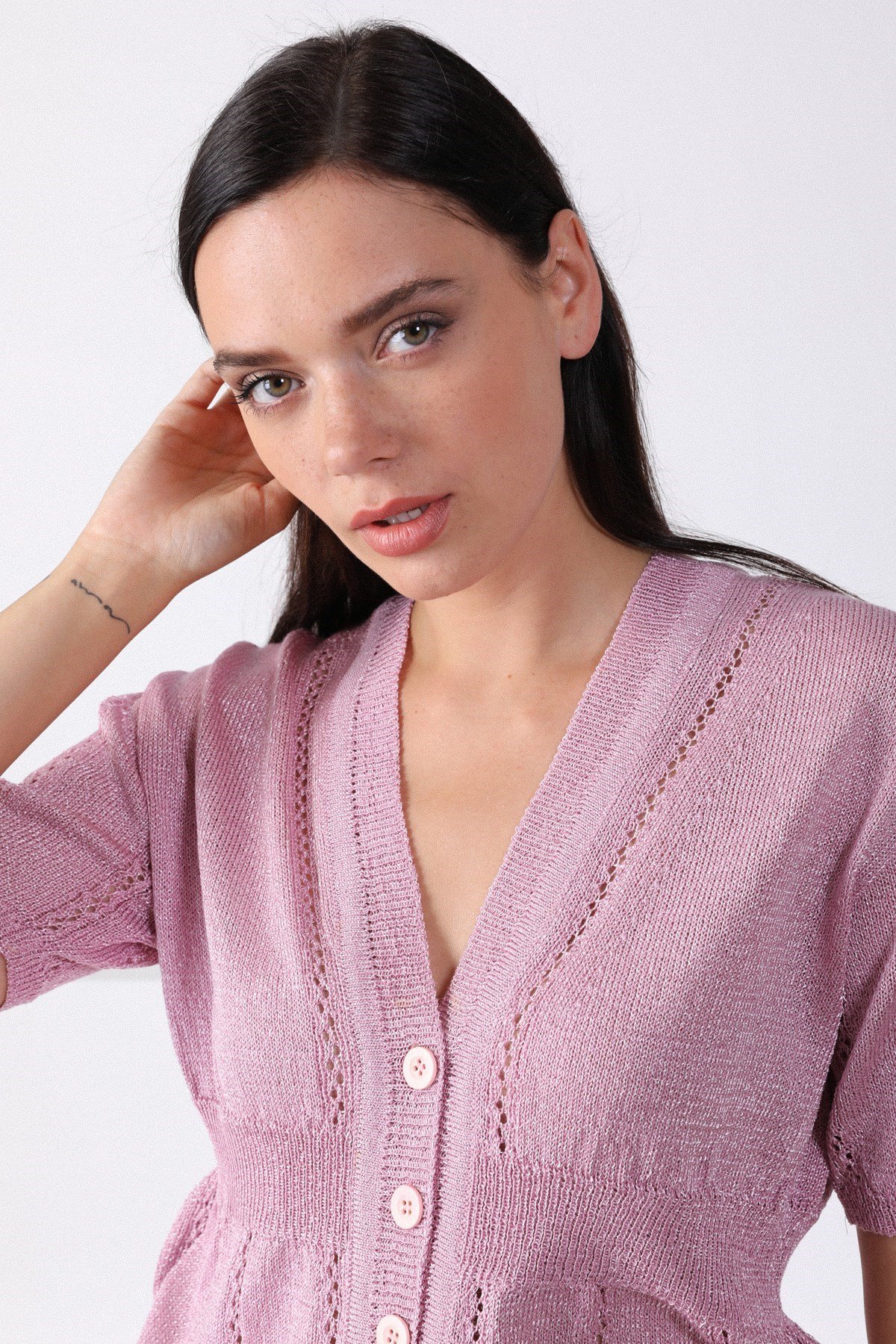 Ferraro Pembe V Yaka Düğmeli Kadın Triko Hırka