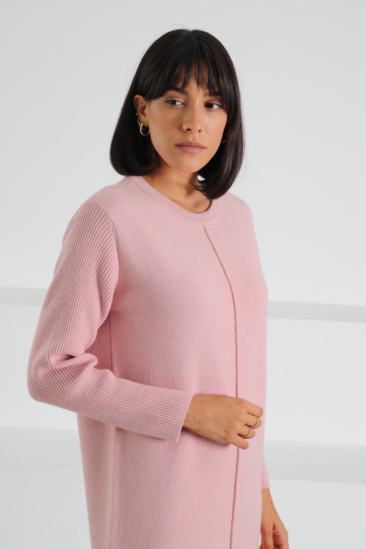 Ferraro Pembe Yandan Yırtmaçlı Midi Boy Kaşmirli Kadın Triko Elbise