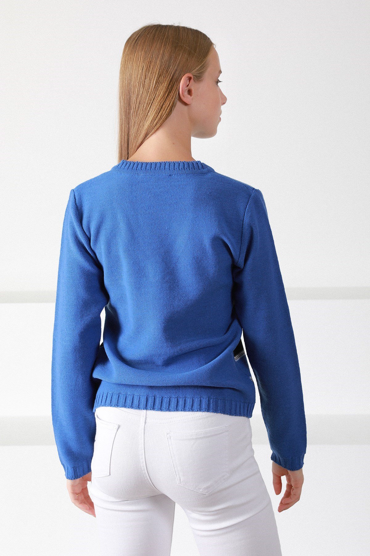 Ferraro Saks V Yaka Yünlü Kadın Triko Kazak