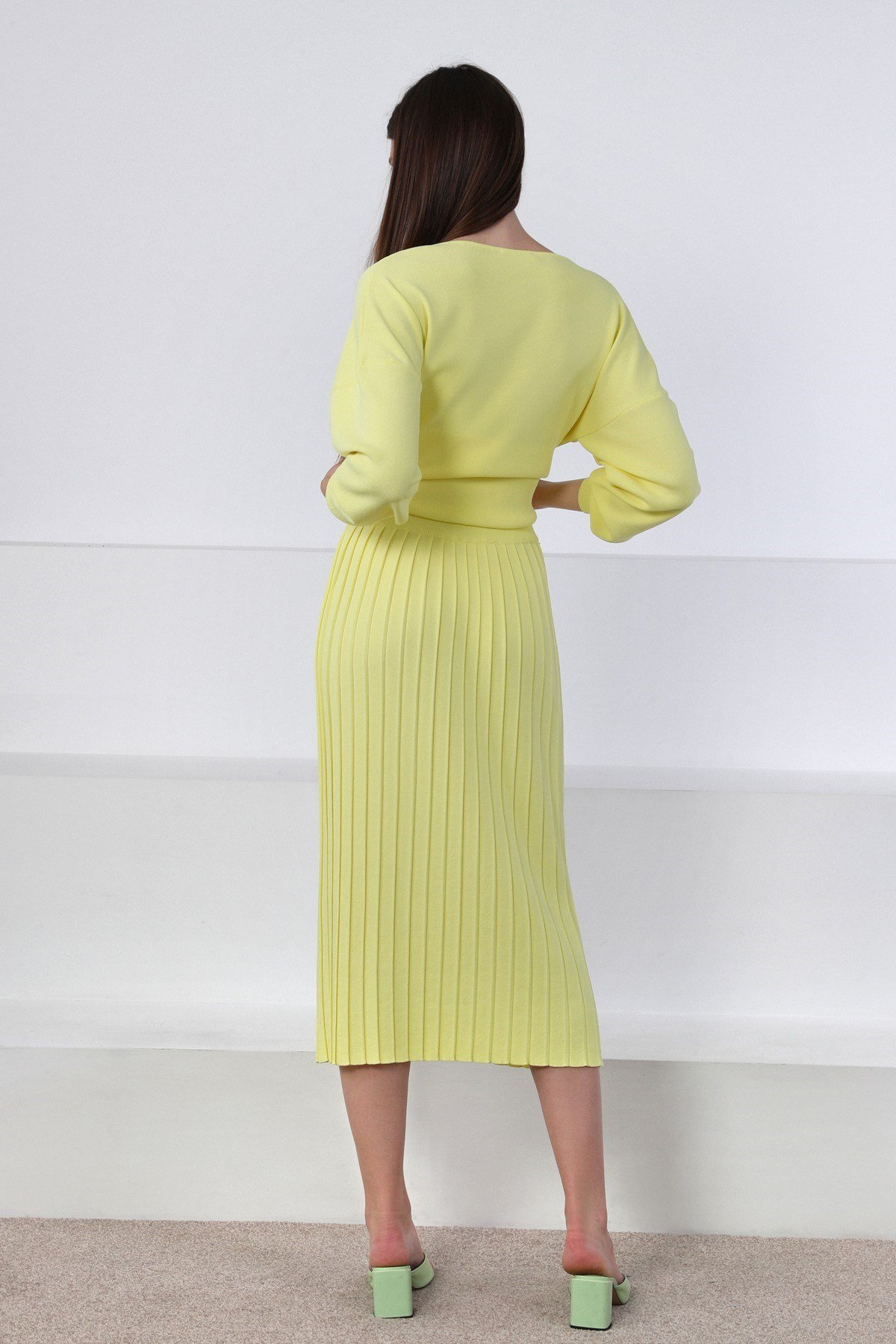 Ferraro Sarı Midi Boy Pileli Kadın Triko Etek