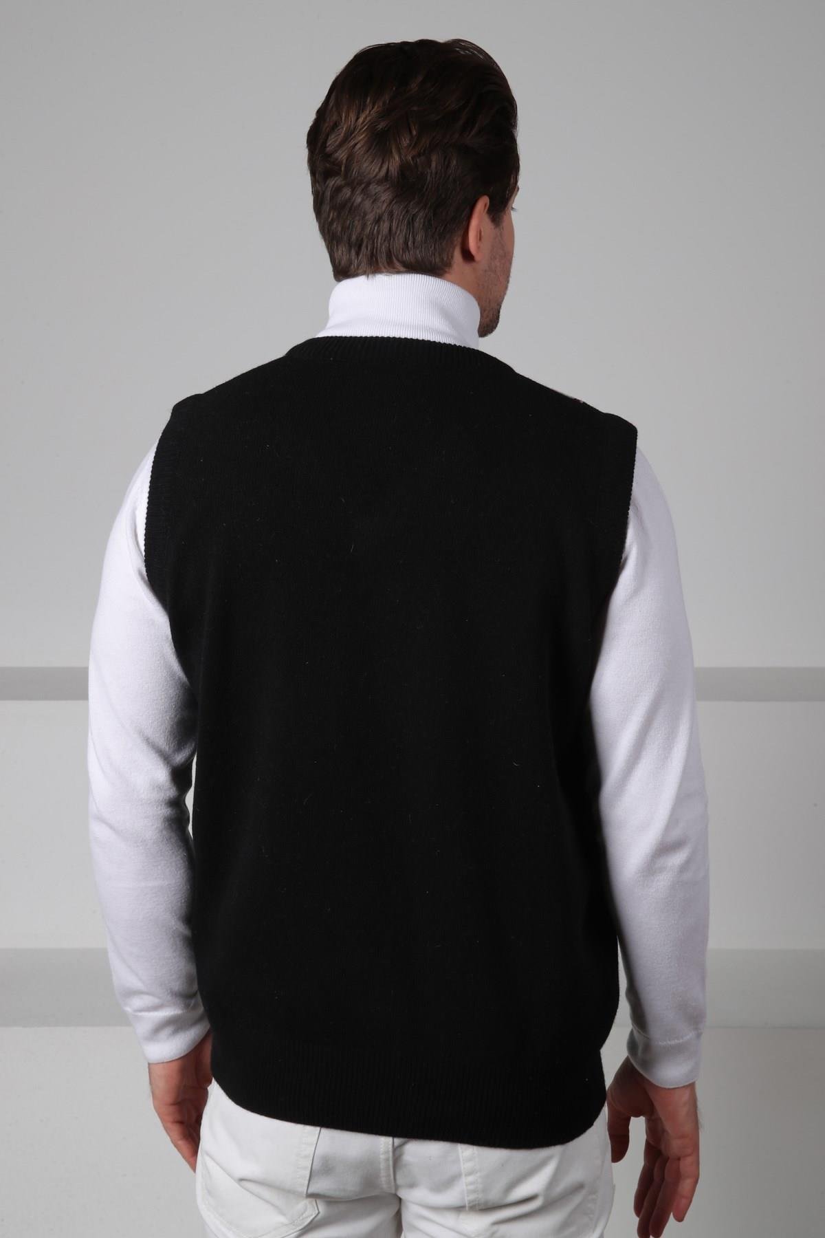 Ferraro Siyah Baklava Desenli V Yaka %100 Kuzu Yünü Erkek Triko Süveter