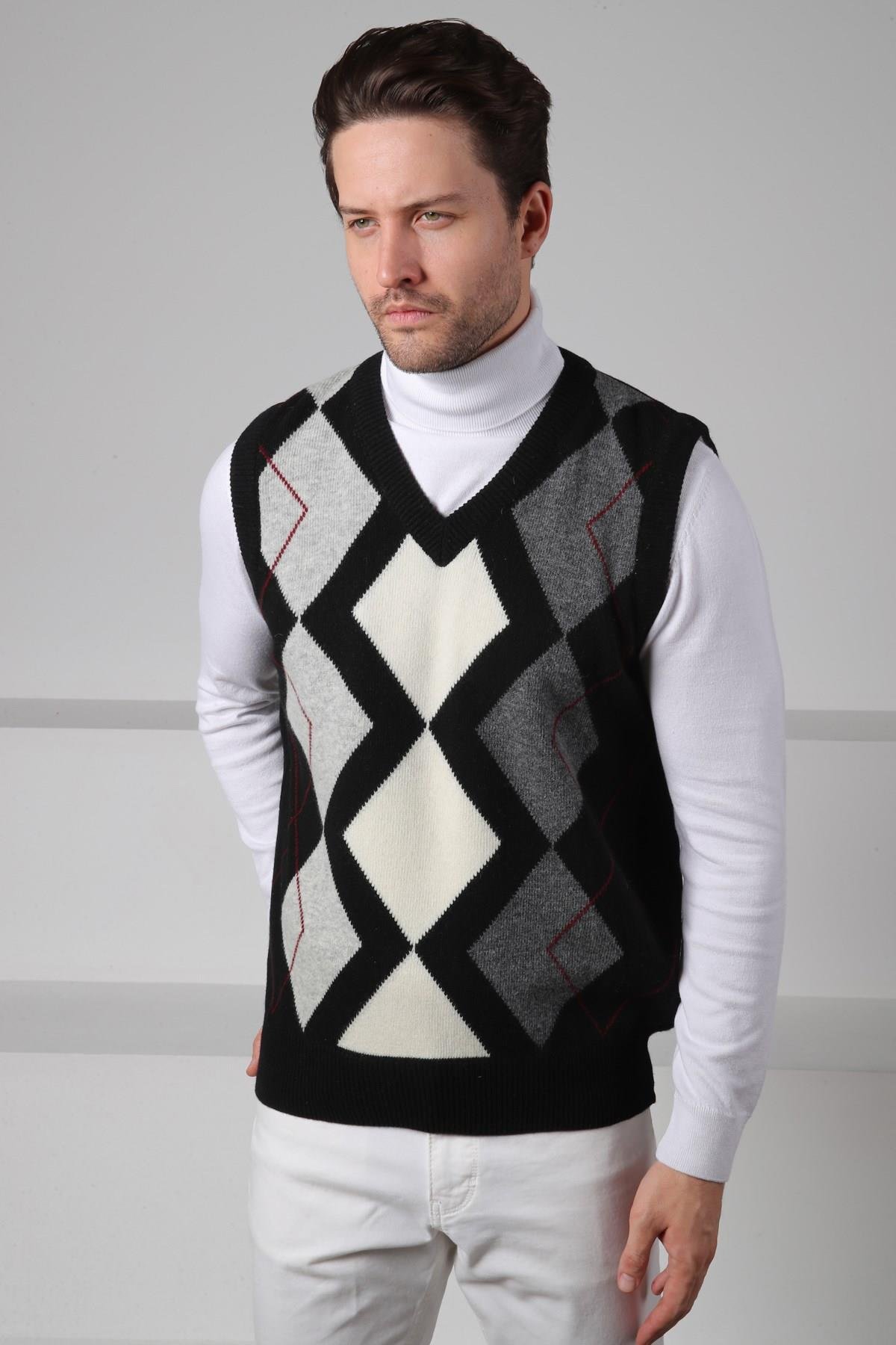 Ferraro Siyah Baklava Desenli V Yaka %100 Kuzu Yünü Erkek Triko Süveter