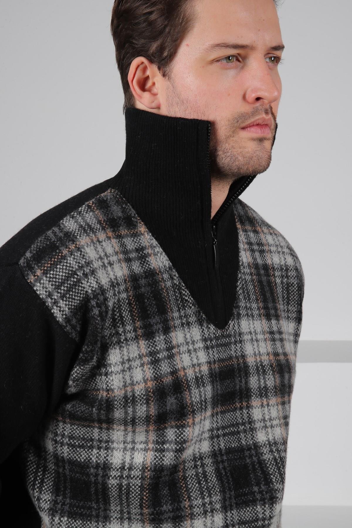 Ferraro Siyah Balıkçı Yaka Fermuarlı Önü Çizgi Detaylı Uzun Kollu Kuzu Yünü Karışımlı Erkek Triko Kazak