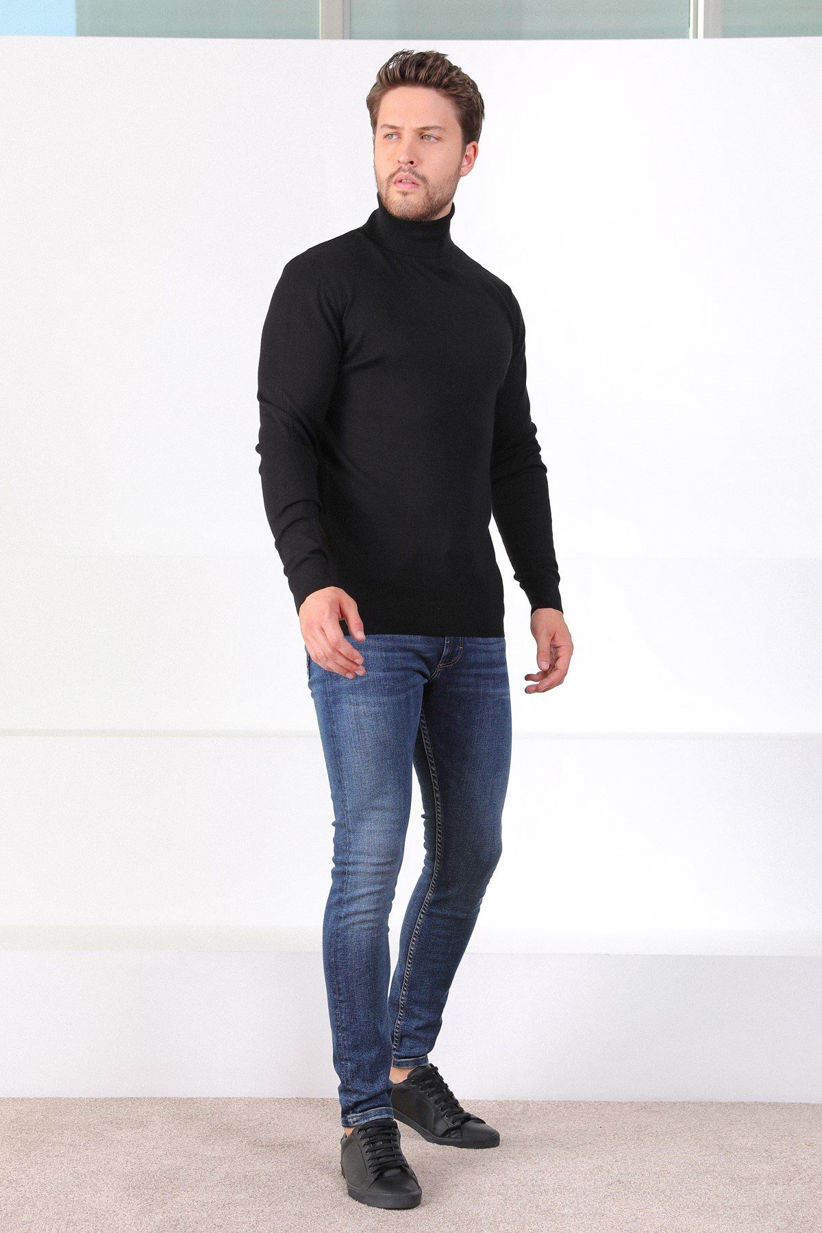 Ferraro Siyah Balıkçı Yaka Pamuk Kazak