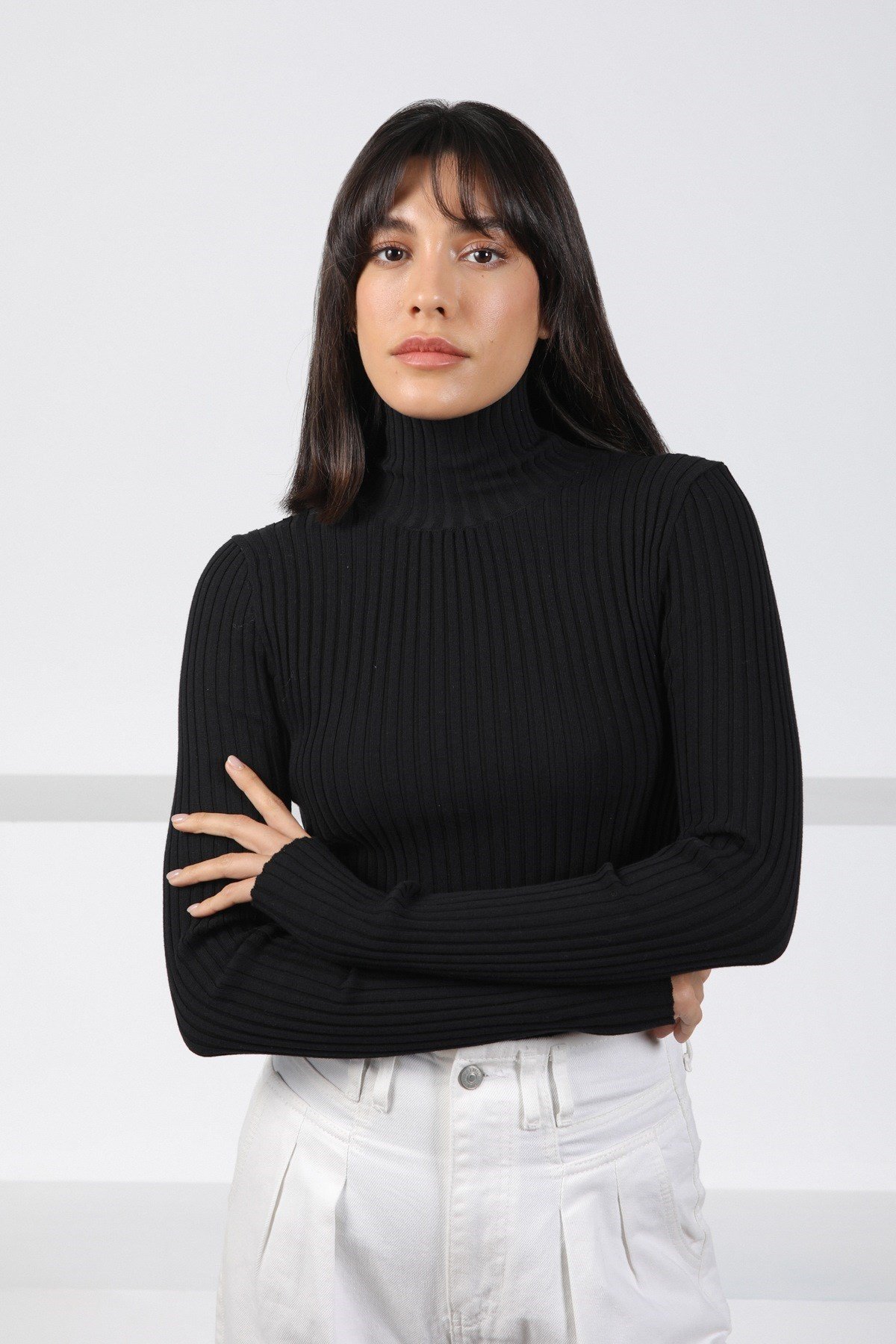 Ferraro Siyah Balıkçı Yaka Pamuklu Kadın Triko Kazak