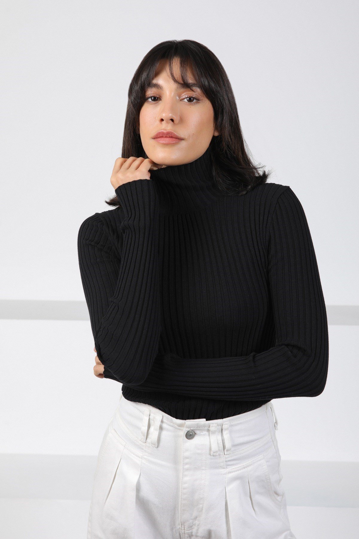 Ferraro Siyah Balıkçı Yaka Pamuklu Kadın Triko Kazak