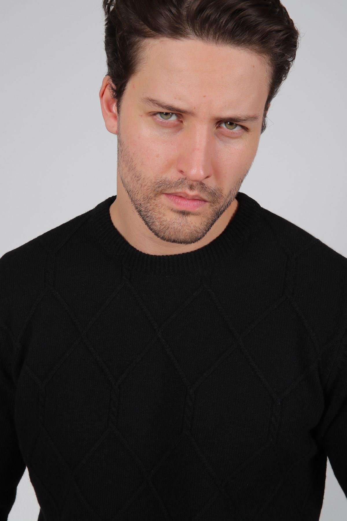 Ferraro Siyah Bisiklet Yaka Kabartmalı Petek Desenli Uzun Kollu %100 Kuzu Yünü Erkek Triko Kazak