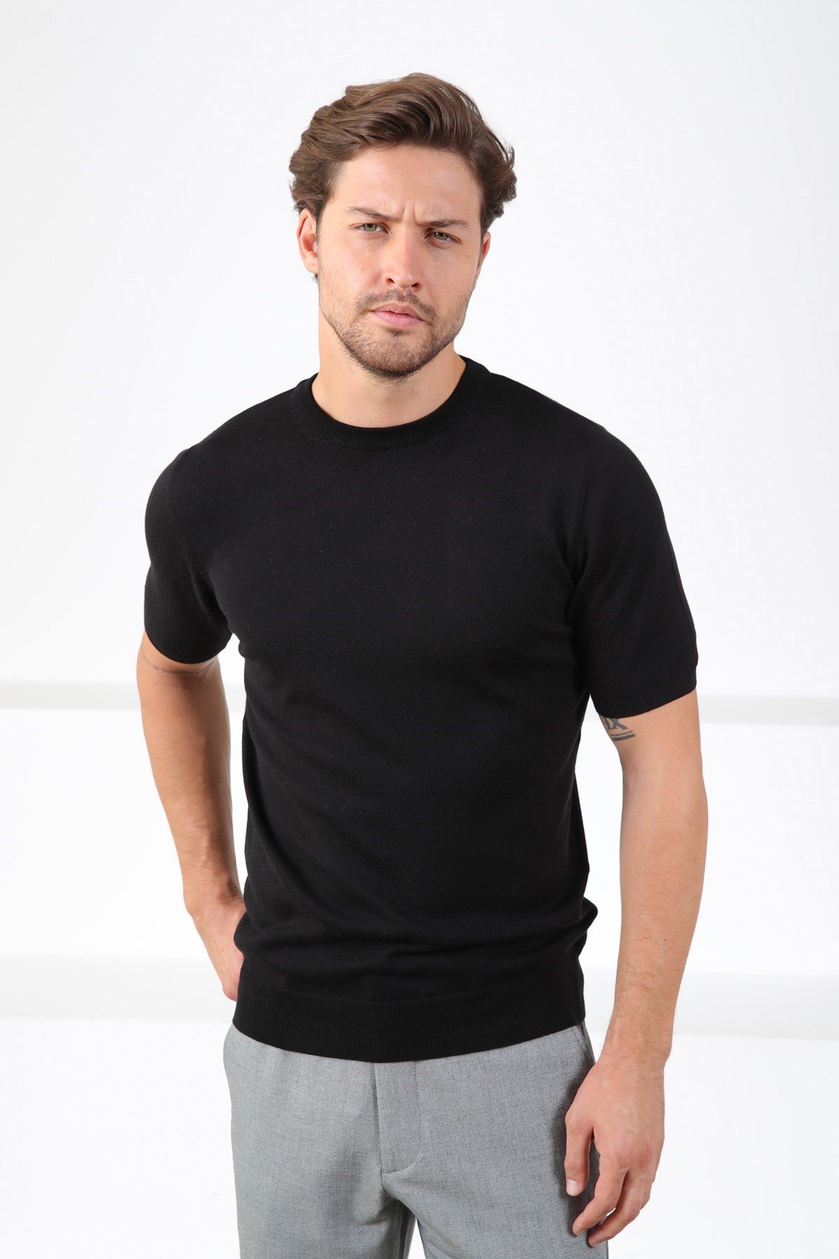 Ferraro Siyah Bisiklet Yaka Pamuklu Erkek Triko T-Shirt