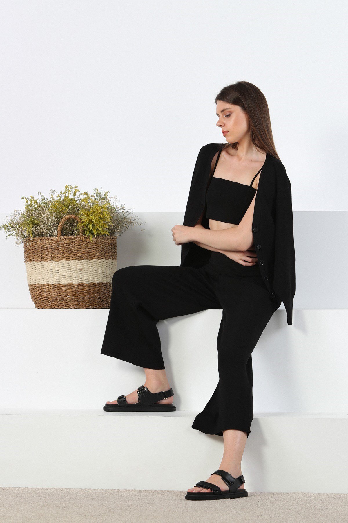 Ferraro Siyah Bol Paça Midi Boy Kadın Triko Pantolon