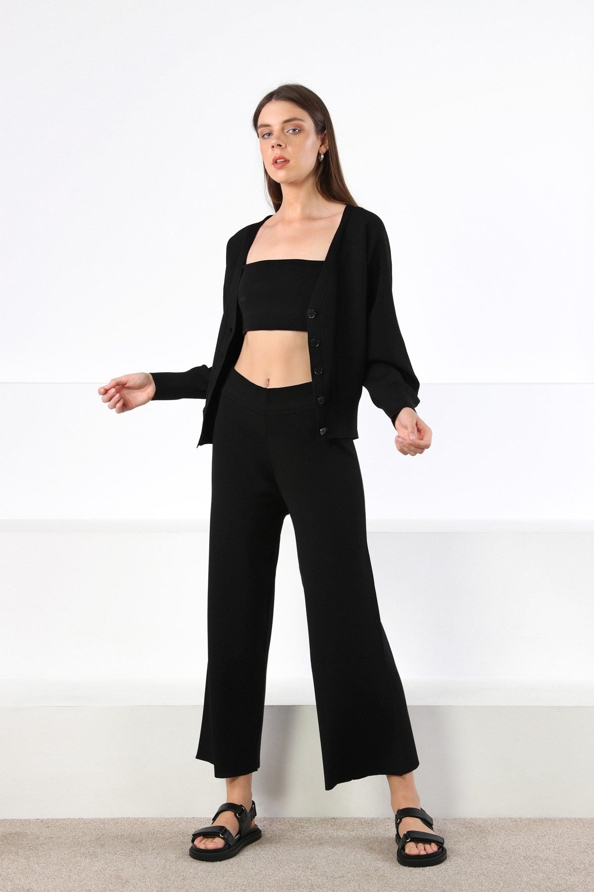 Ferraro Siyah Bol Paça Midi Boy Kadın Triko Pantolon