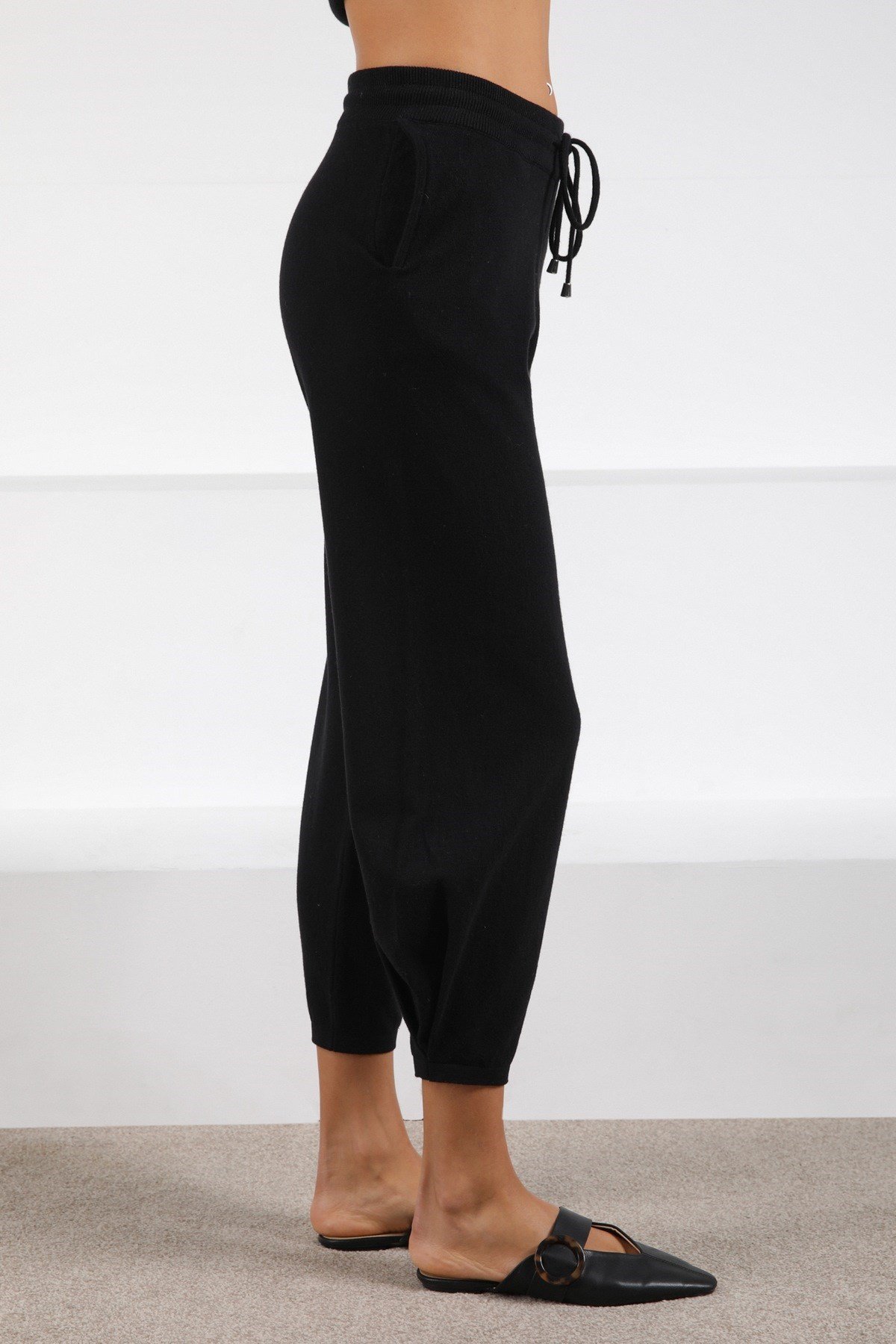 Ferraro Siyah Cepli Kaşmirli Kadın Triko Pantolon