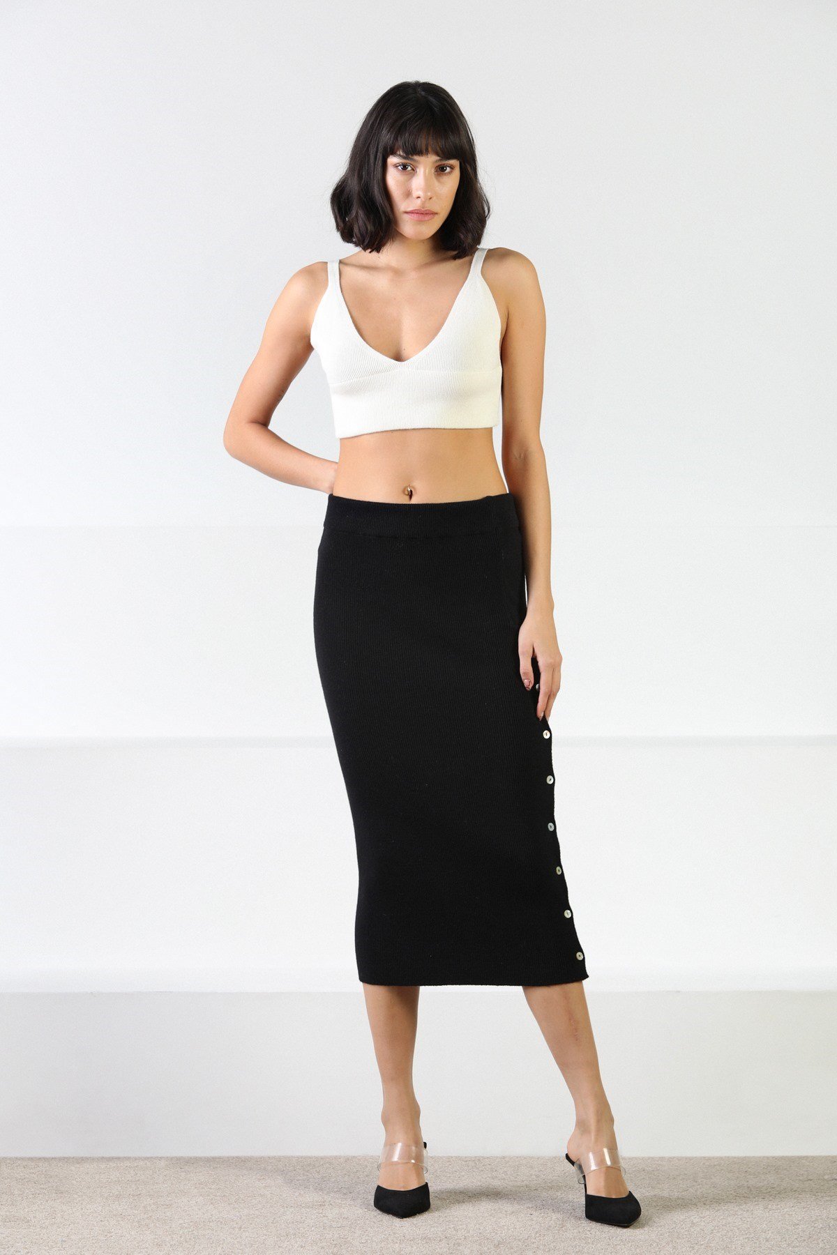 Ferraro Siyah Düğmeli Kaşmirli Kadın Triko Etek