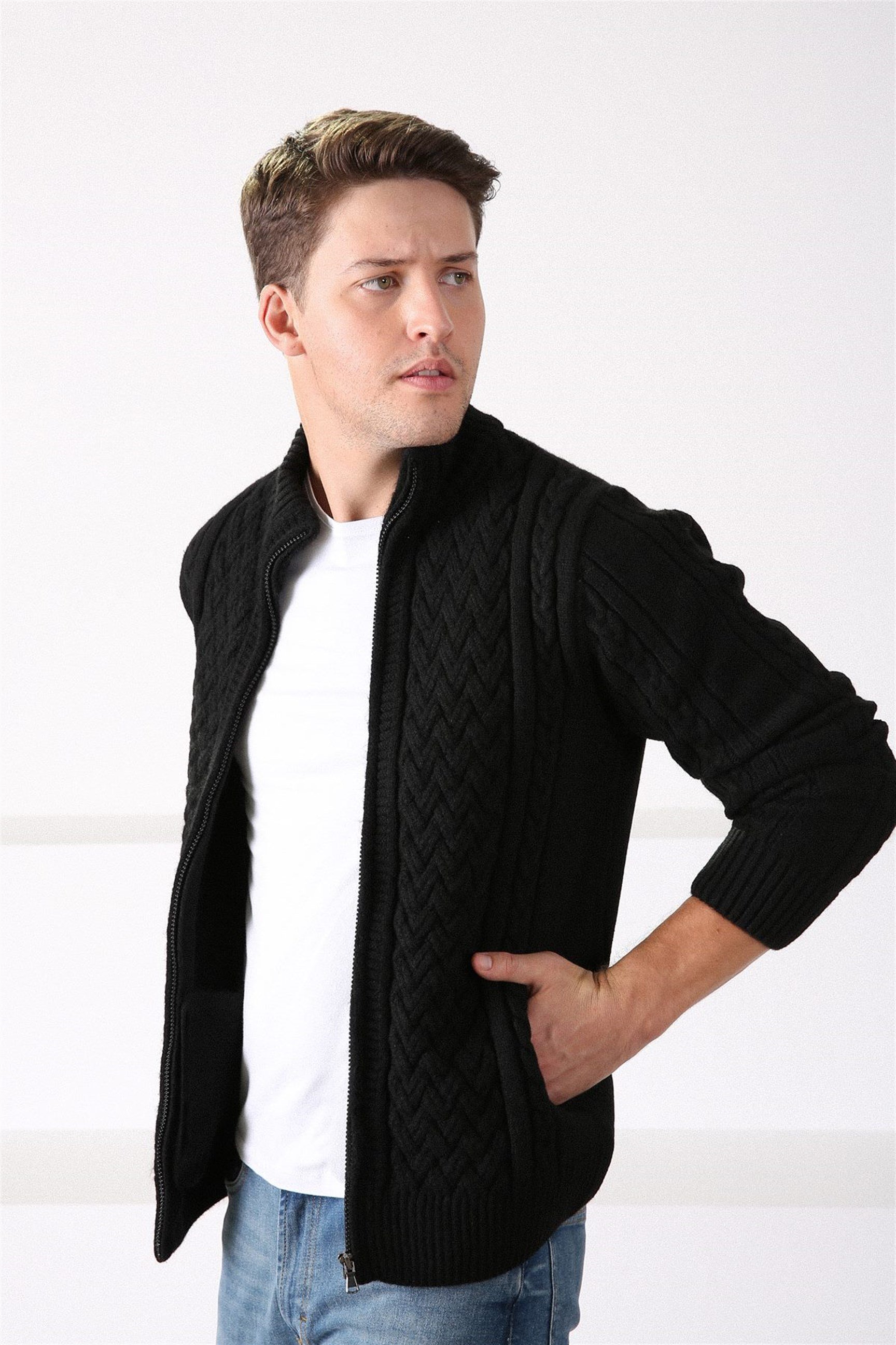 Ferraro Siyah Fermuarlı Kalın Yün Erkek Triko Hırka