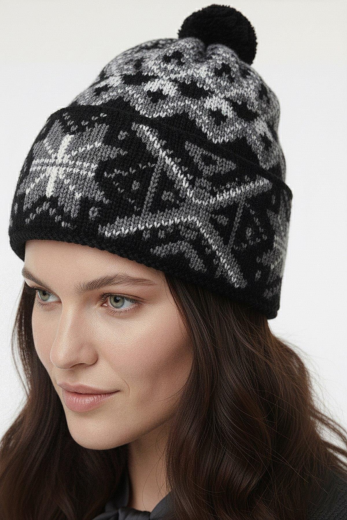 Ferraro Siyah Gri/Beyaz Desenli Yumuşak Dokulu Triko Şapka