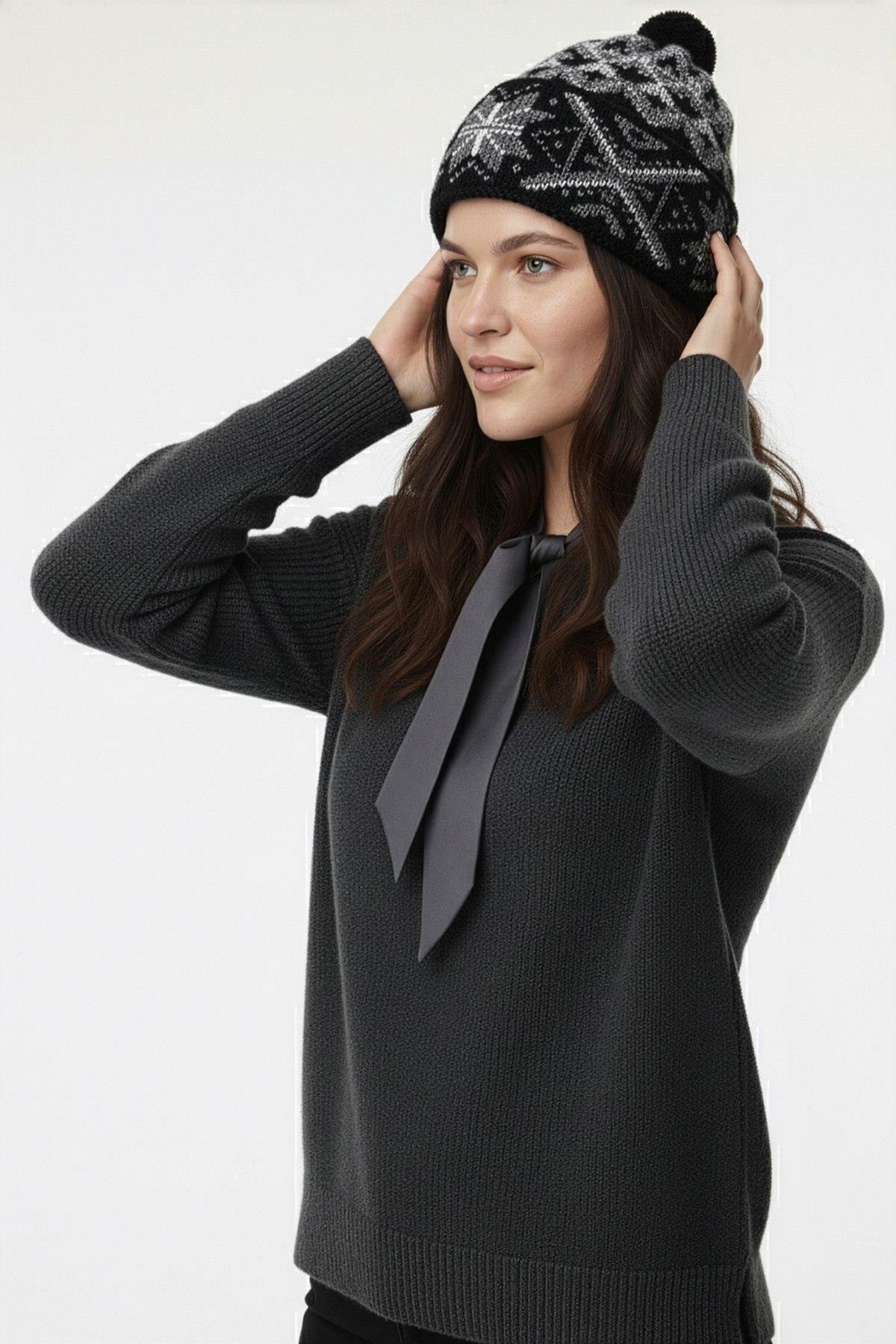 Ferraro Siyah Gri/Beyaz Desenli Yumuşak Dokulu Triko Şapka