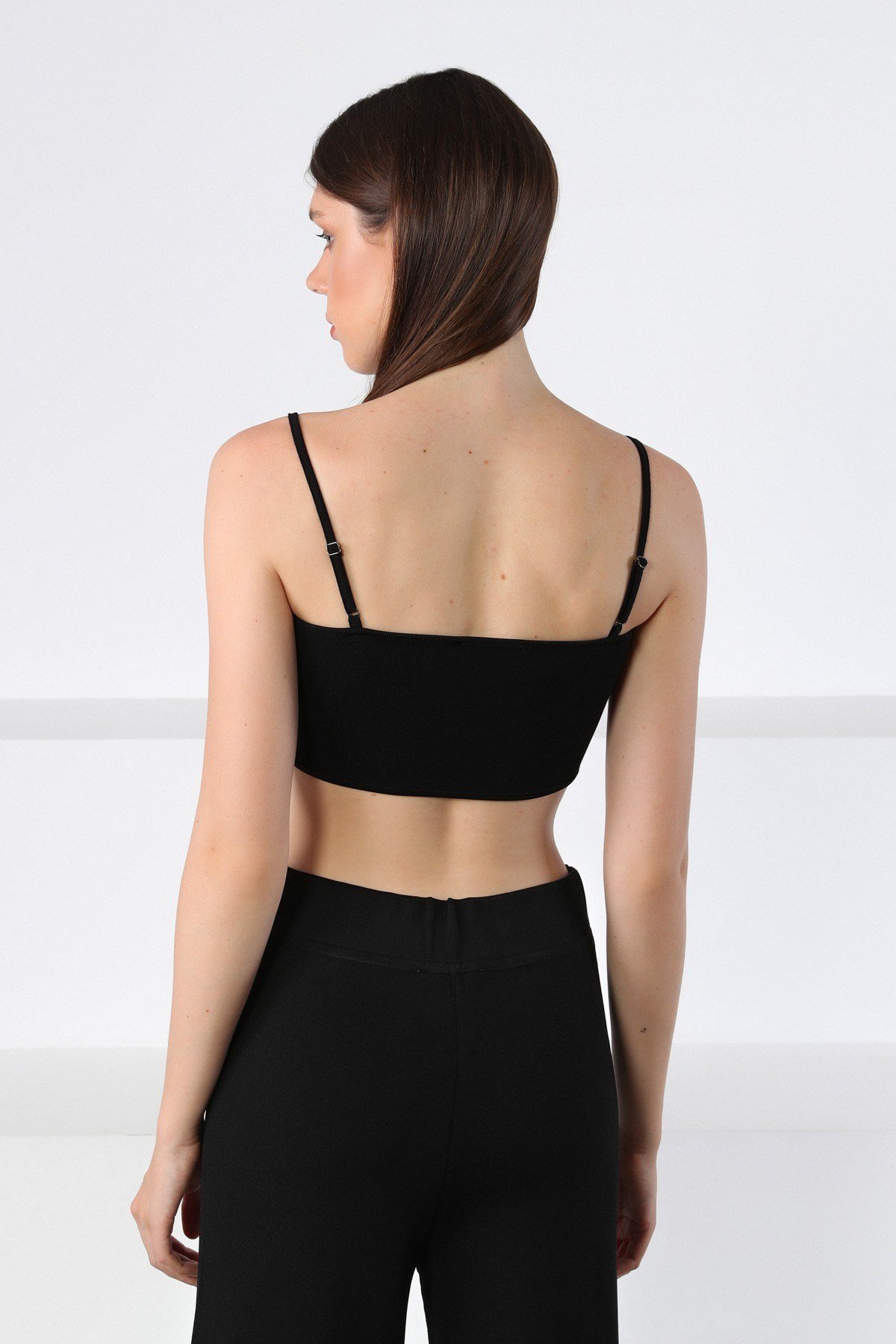 Ferraro Siyah İnce Askılı Kadın Triko Büstiyer