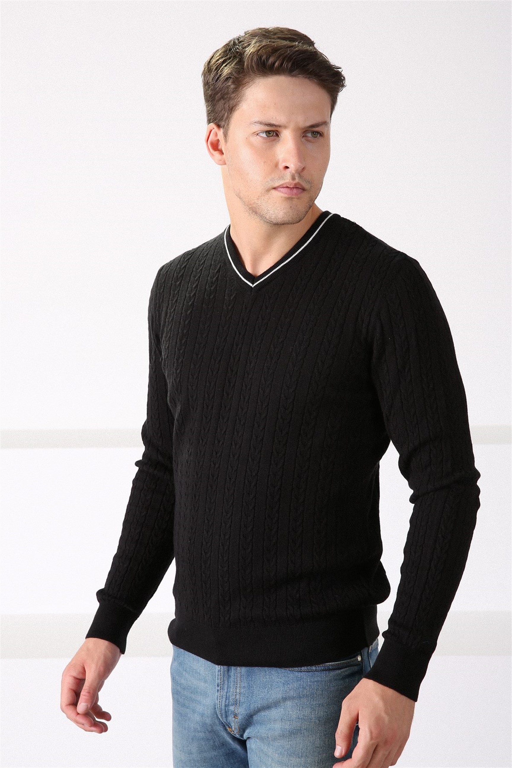 Ferraro Siyah V Yaka Erkek Pamuk Kazak