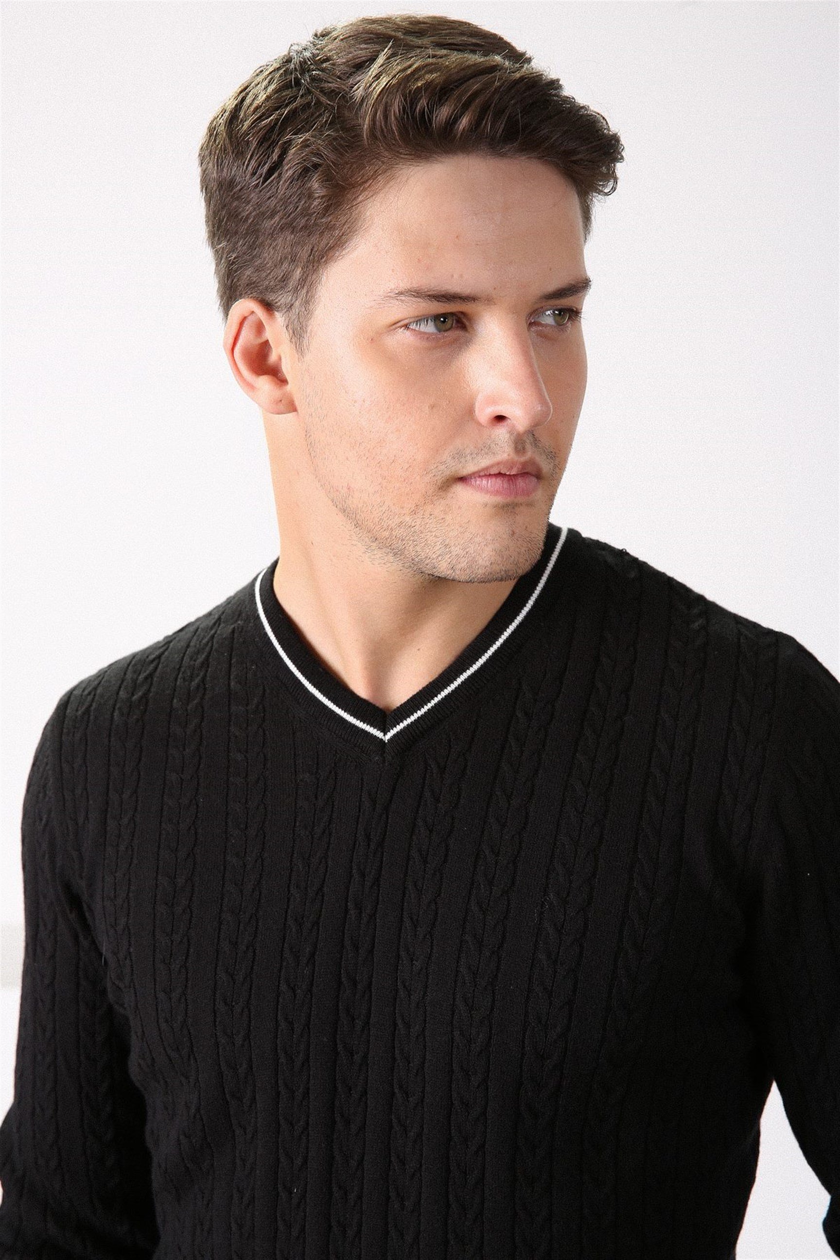 Ferraro Siyah V Yaka Erkek Pamuk Kazak