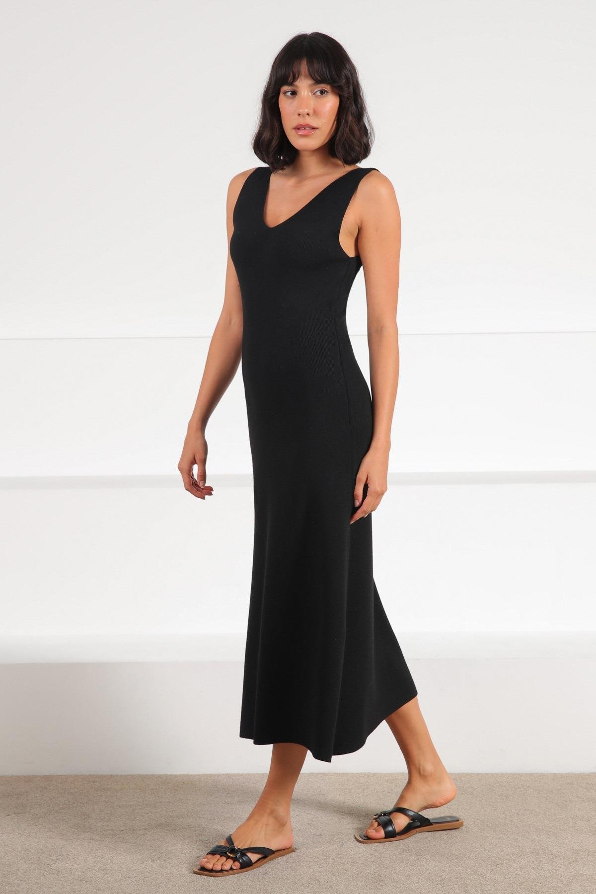 Ferraro Siyah V Yaka Kadın Triko Elbise