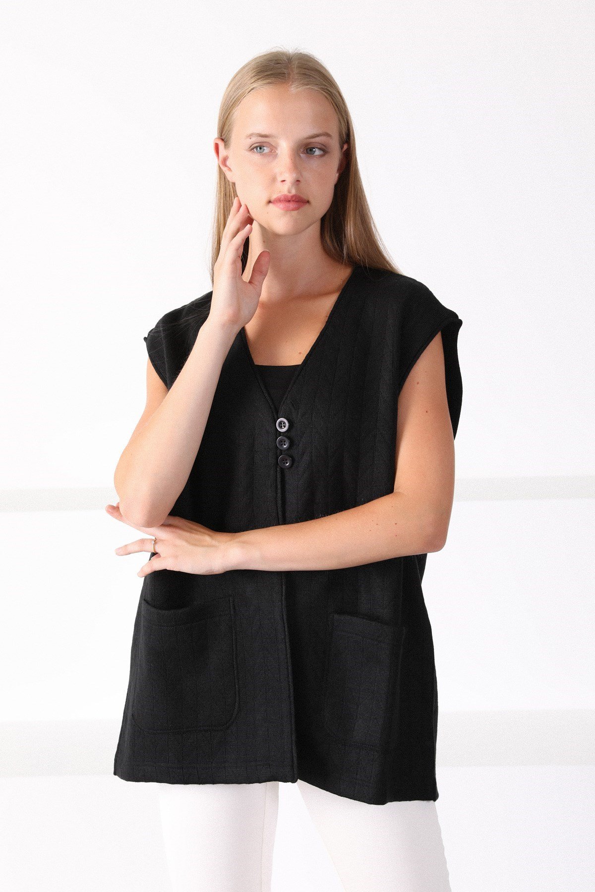 Ferraro Siyah V Yaka Yünlü Kadın Triko Yelek