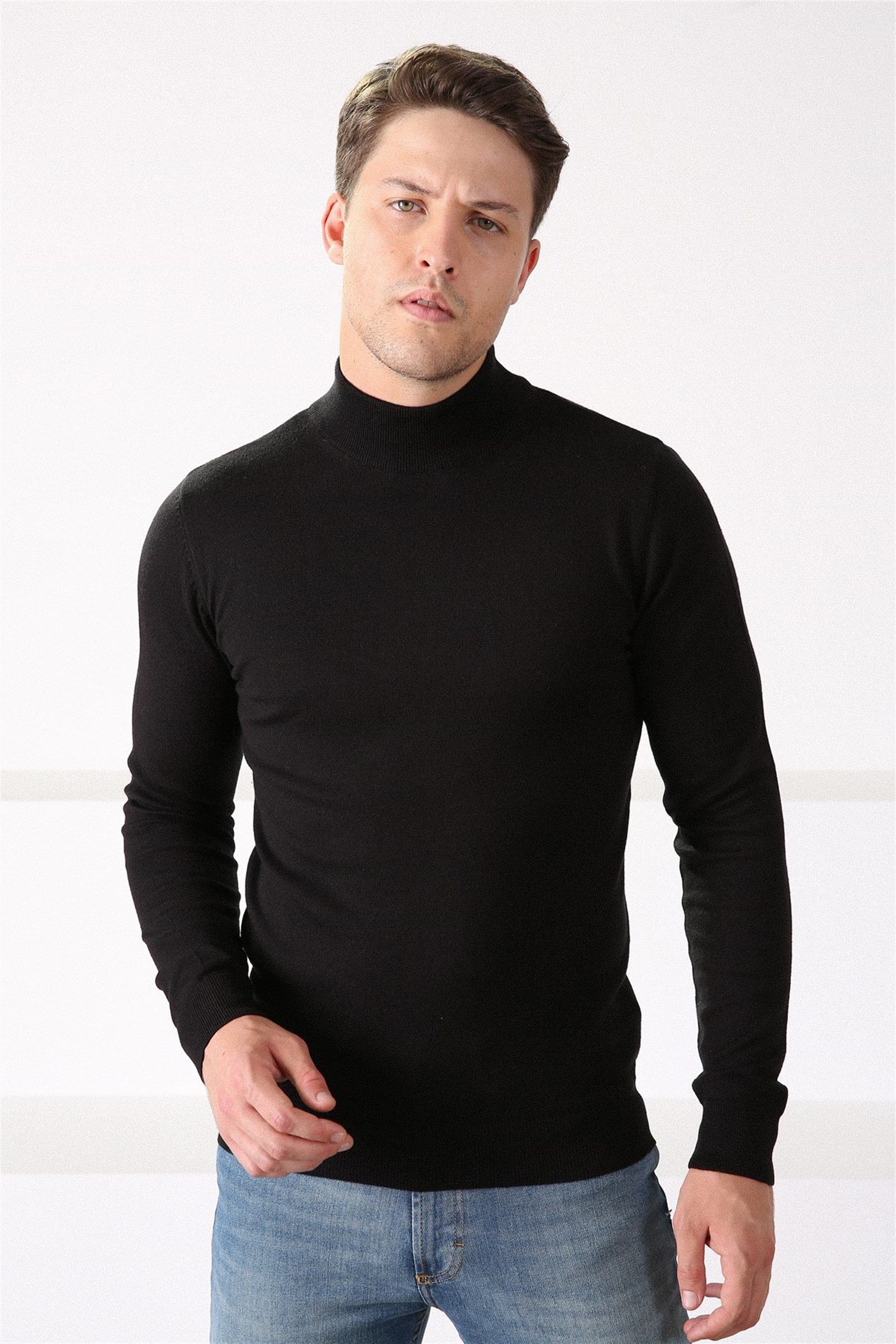 Ferraro Siyah Yarım Balıkçı Yaka Erkek Pamuk Kazak