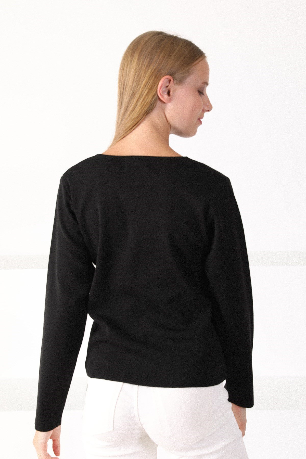 Ferraro Siyah Yuvarlak Yaka İtalyan Merino Yünü Kadın Triko Kazak