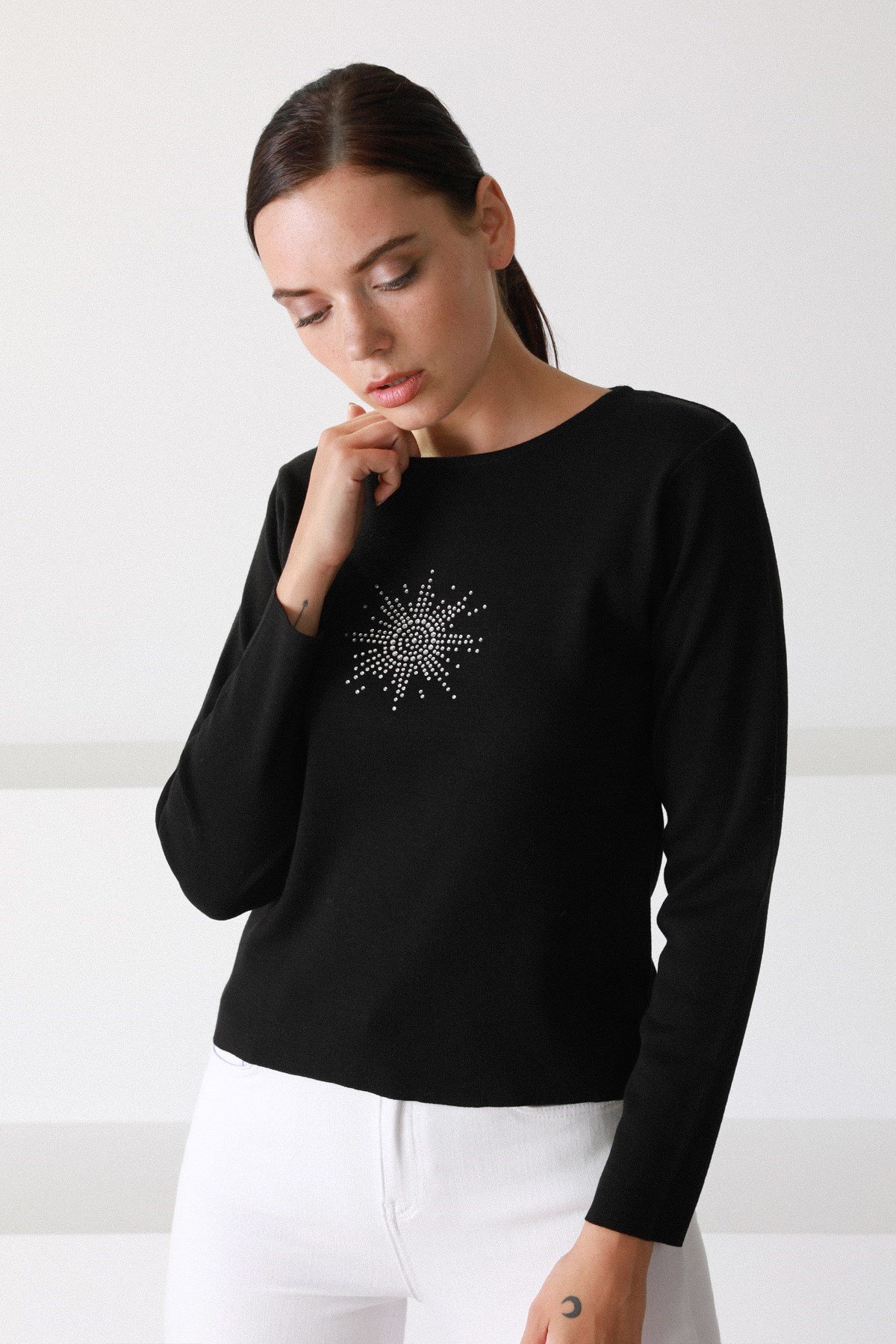 Ferraro Siyah Yuvarlak Yaka İtalyan Merino Yünü Kadın Triko Kazak