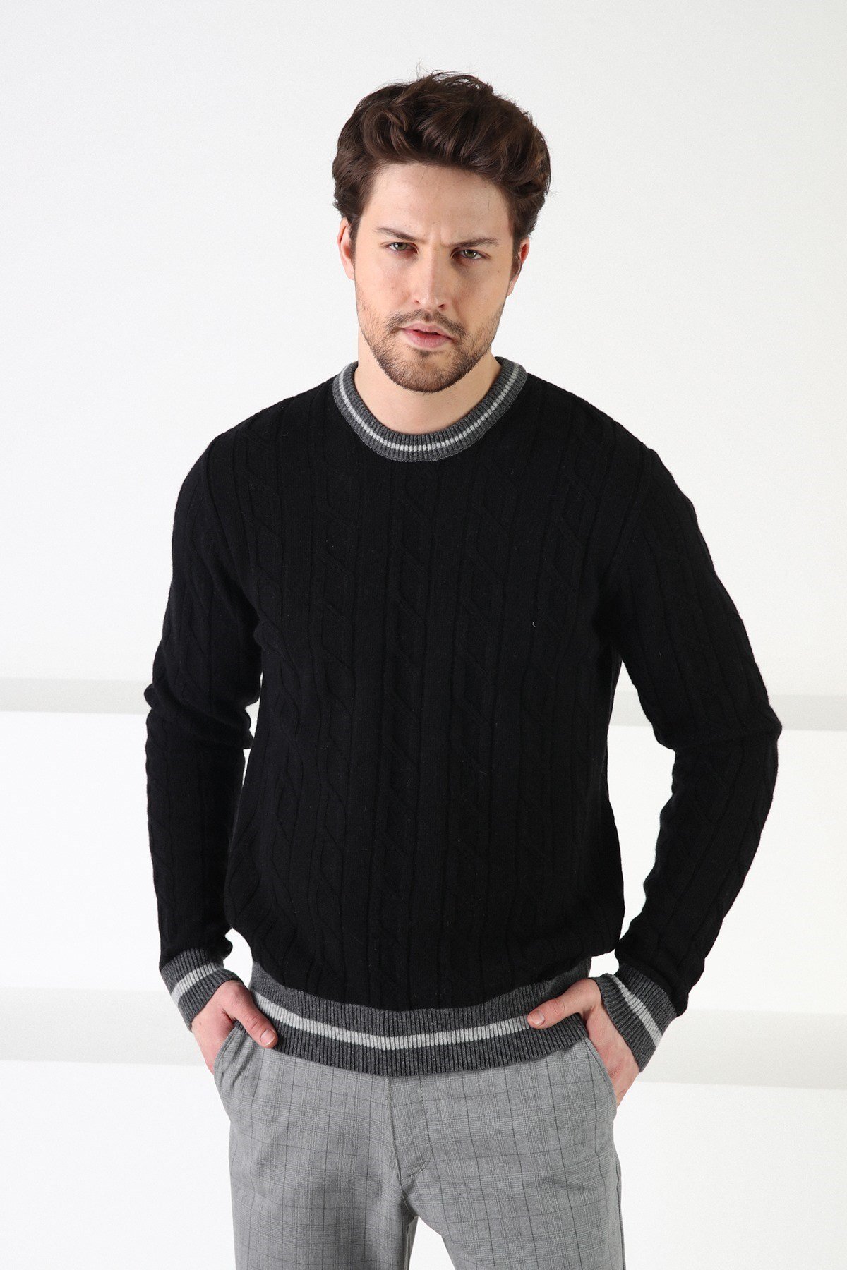 Ferraro Siyah/Füme Bisiklet Yaka %100 Kuzu Yünü Erkek Kazak