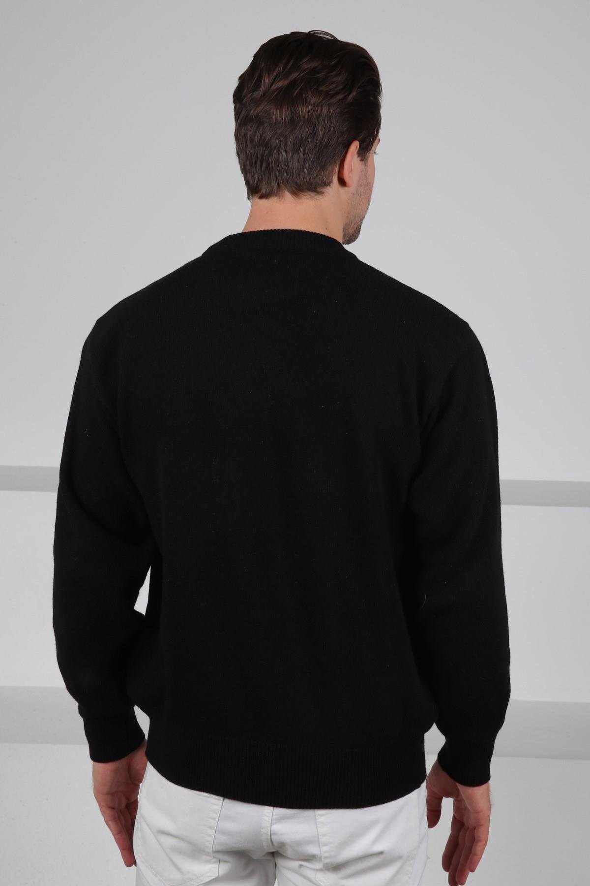 Ferraro Siyah/Lila Bisiklet Yaka Lila Bordo Desenli Uzun Kollu %100 Kuzu Yünü Erkek Triko Kazak