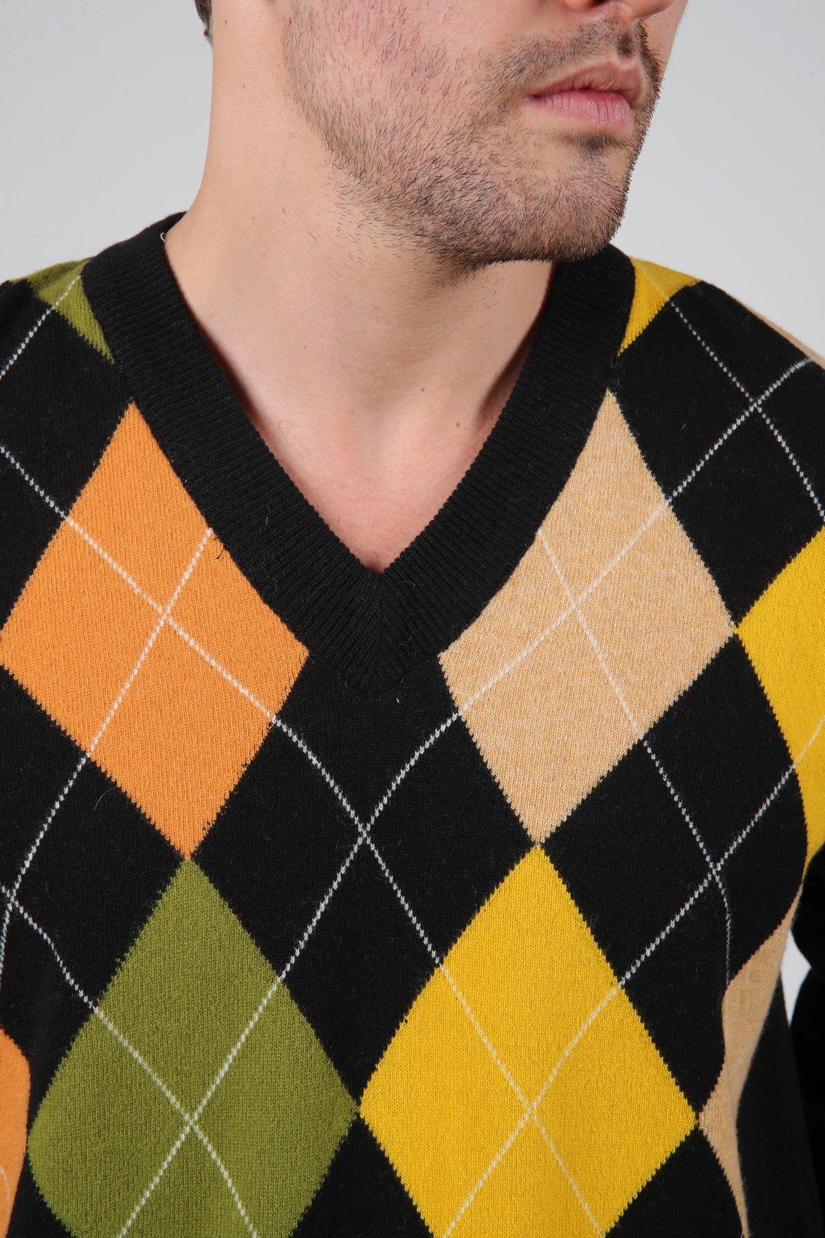 Ferraro Siyah/Turuncu V Yaka Çok Renkli Baklava Desenli Uzun Kollu %100 Kuzu Yünü Erkek Triko Kazak