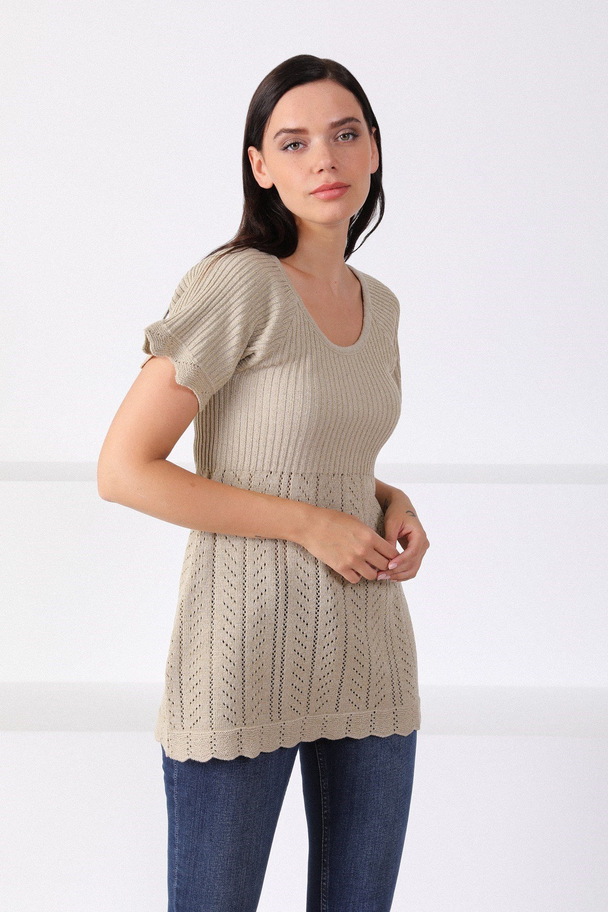 Ferraro Taş Yuvarlak Yaka Bel Büzgülü Kadın Triko Kazak