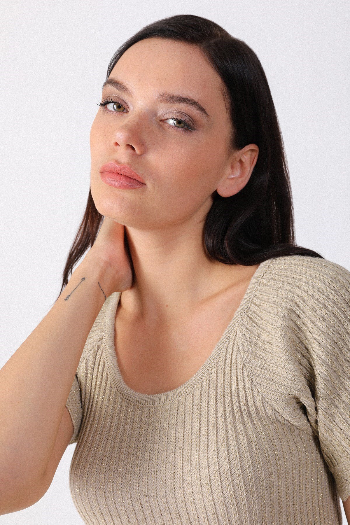 Ferraro Taş Yuvarlak Yaka Bel Büzgülü Kadın Triko Kazak