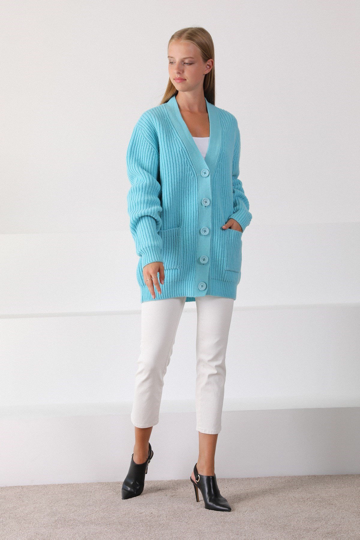 Ferraro Turkuaz Kuzu Yünü Oversize Kadın Triko Hırka