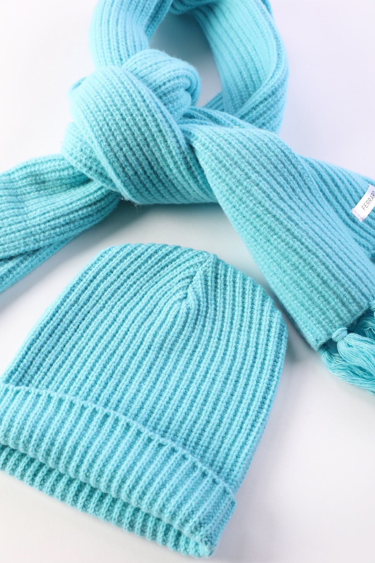 Ferraro Turkuaz Merino Yün Kadın Atkı Bere Takımı