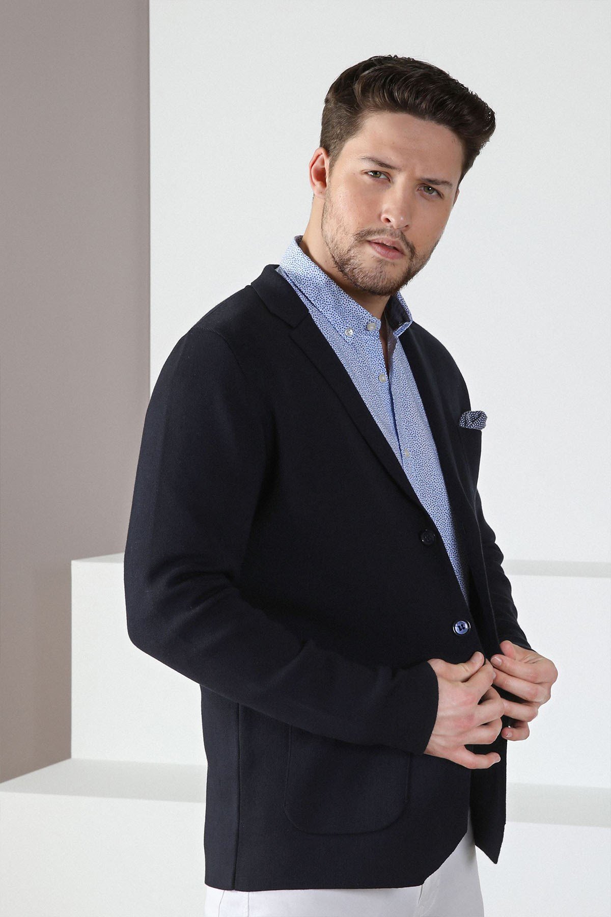 Ferraro Üç Düğmeli İnce Pamuk Triko Ceket - Lacivert