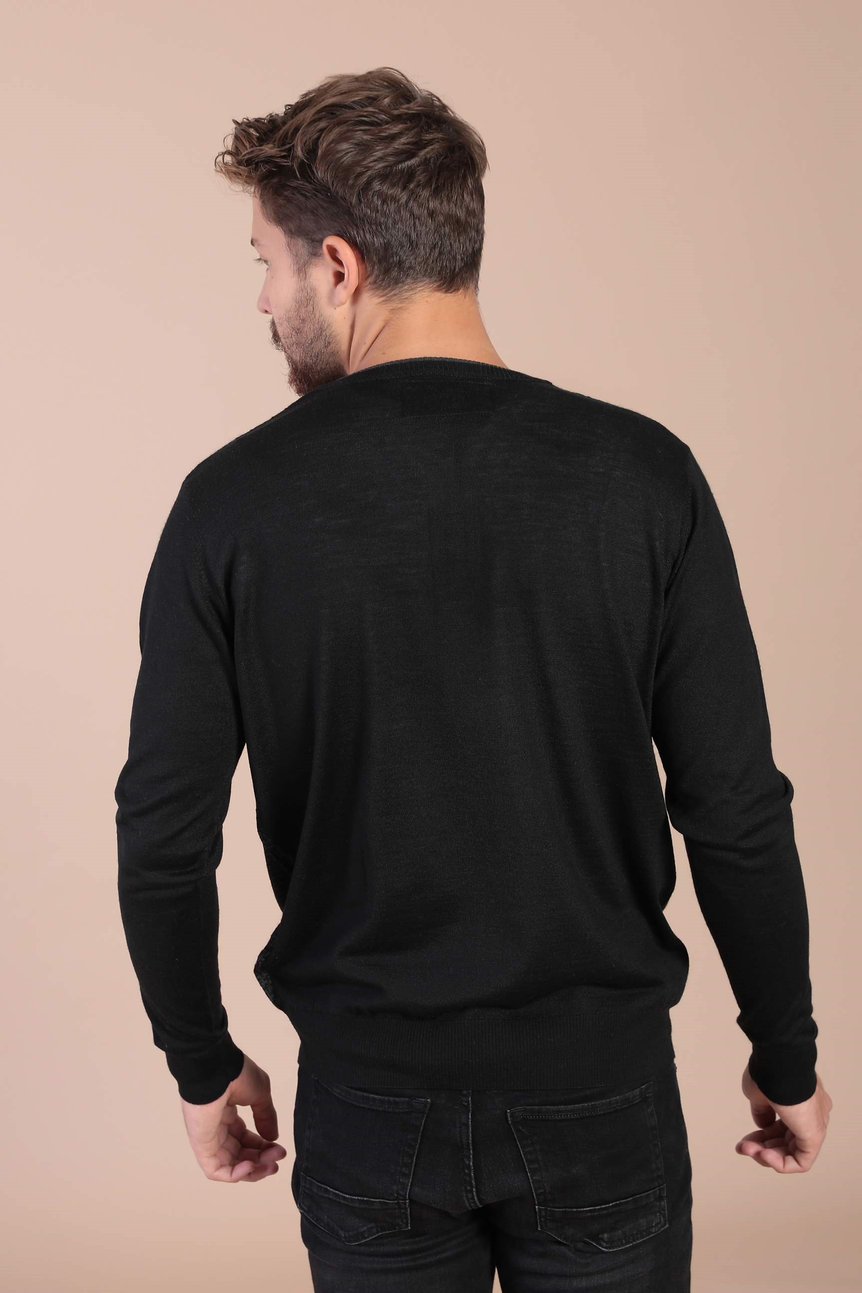 Ferraro V Yaka Superfine Yün Kazak