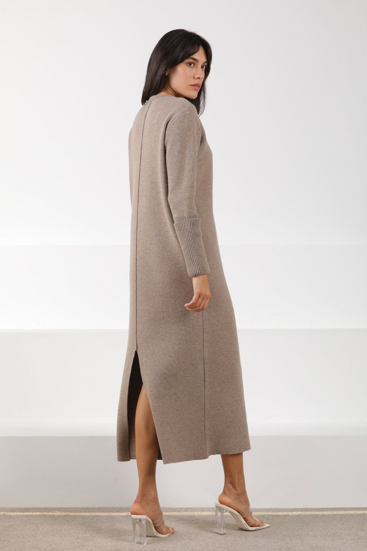 Ferraro Vizon Arkadan Yırtmaçlı Midi Boy Kaşmirli Kadın Triko Elbise