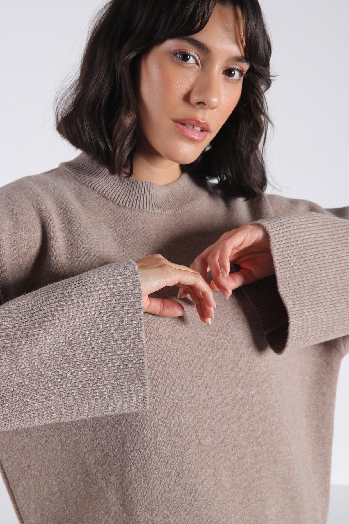 Ferraro Vizon Uzun Kollu Bisiklet Yaka Kaşmirli Kadın Triko Kazak