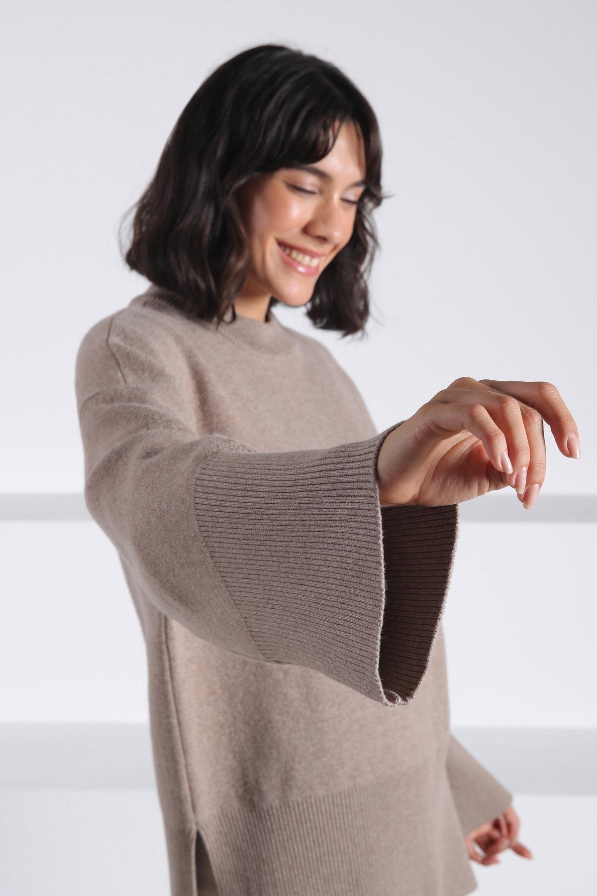 Ferraro Vizon Uzun Kollu Bisiklet Yaka Kaşmirli Kadın Triko Kazak