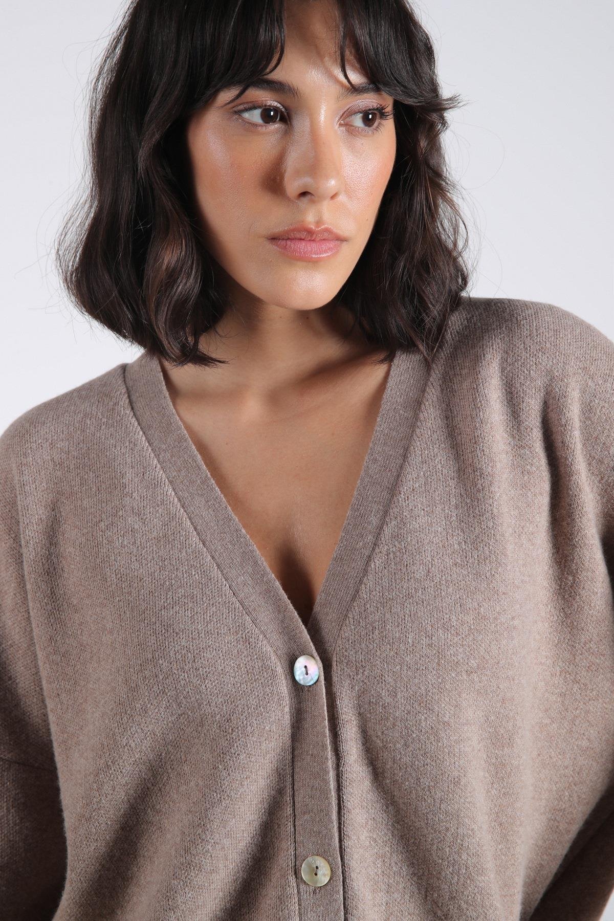 Ferraro Vizon Uzun Kollu Ceket Yaka Kaşmirli Kadın Triko Ceket