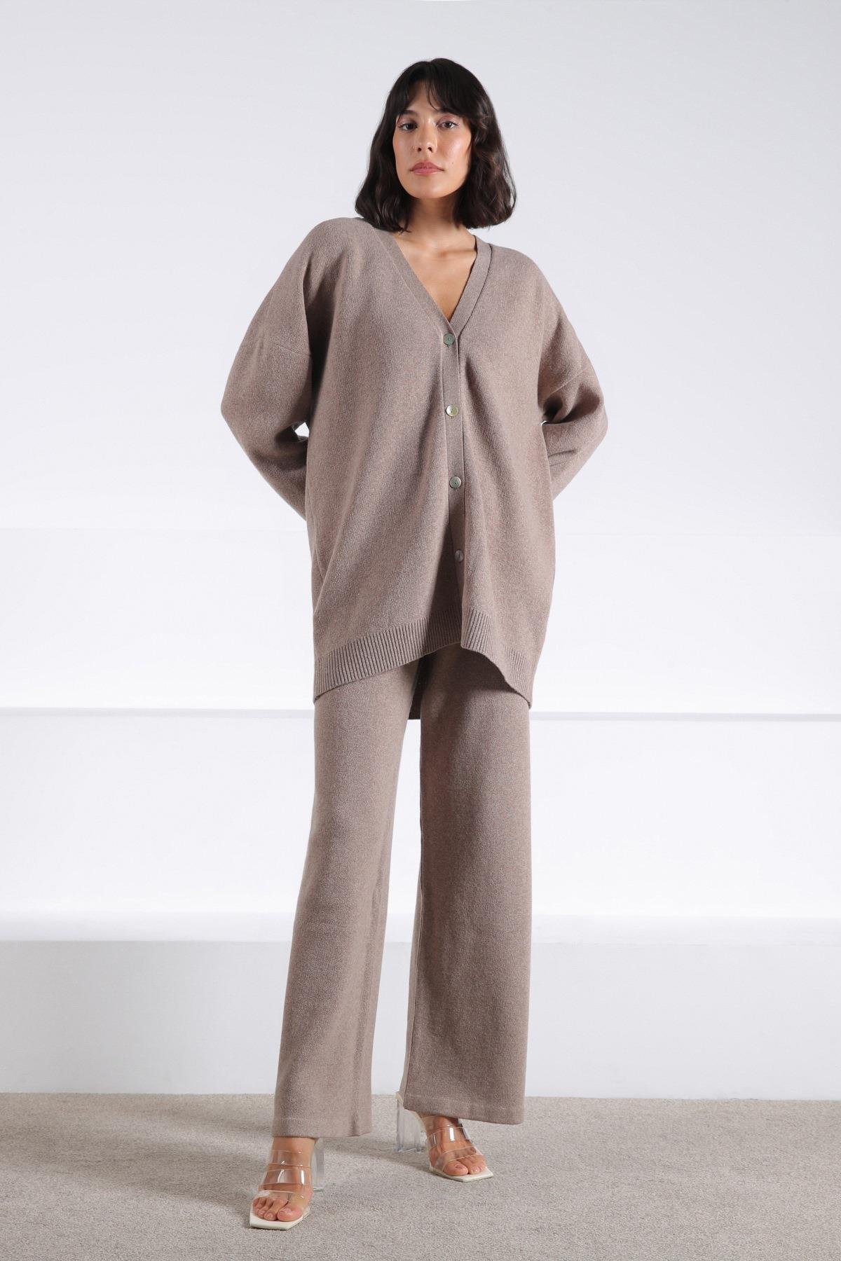 Ferraro Vizon Uzun Kollu Ceket Yaka Kaşmirli Kadın Triko Ceket