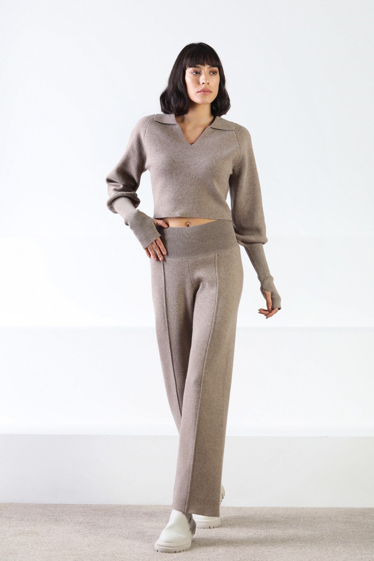 Ferraro Vizon Uzun Kollu Gömlek Yaka Kaşmirli Kadın Triko Kazak