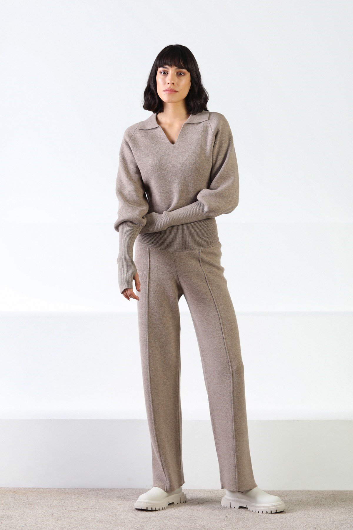 Ferraro Vizon Uzun Kollu Gömlek Yaka Kaşmirli Kadın Triko Kazak