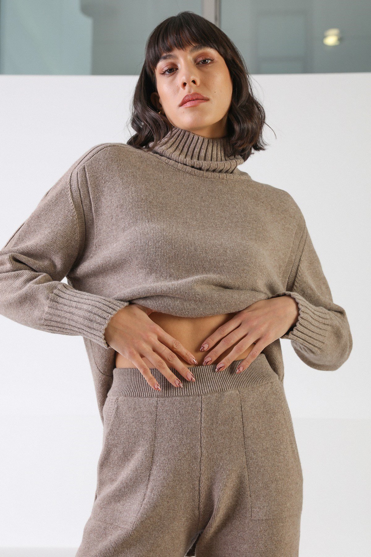 Ferraro Vizon Uzun Kollu Yarım Balıkçı Yaka Kaşmirli Kadın Triko Kazak