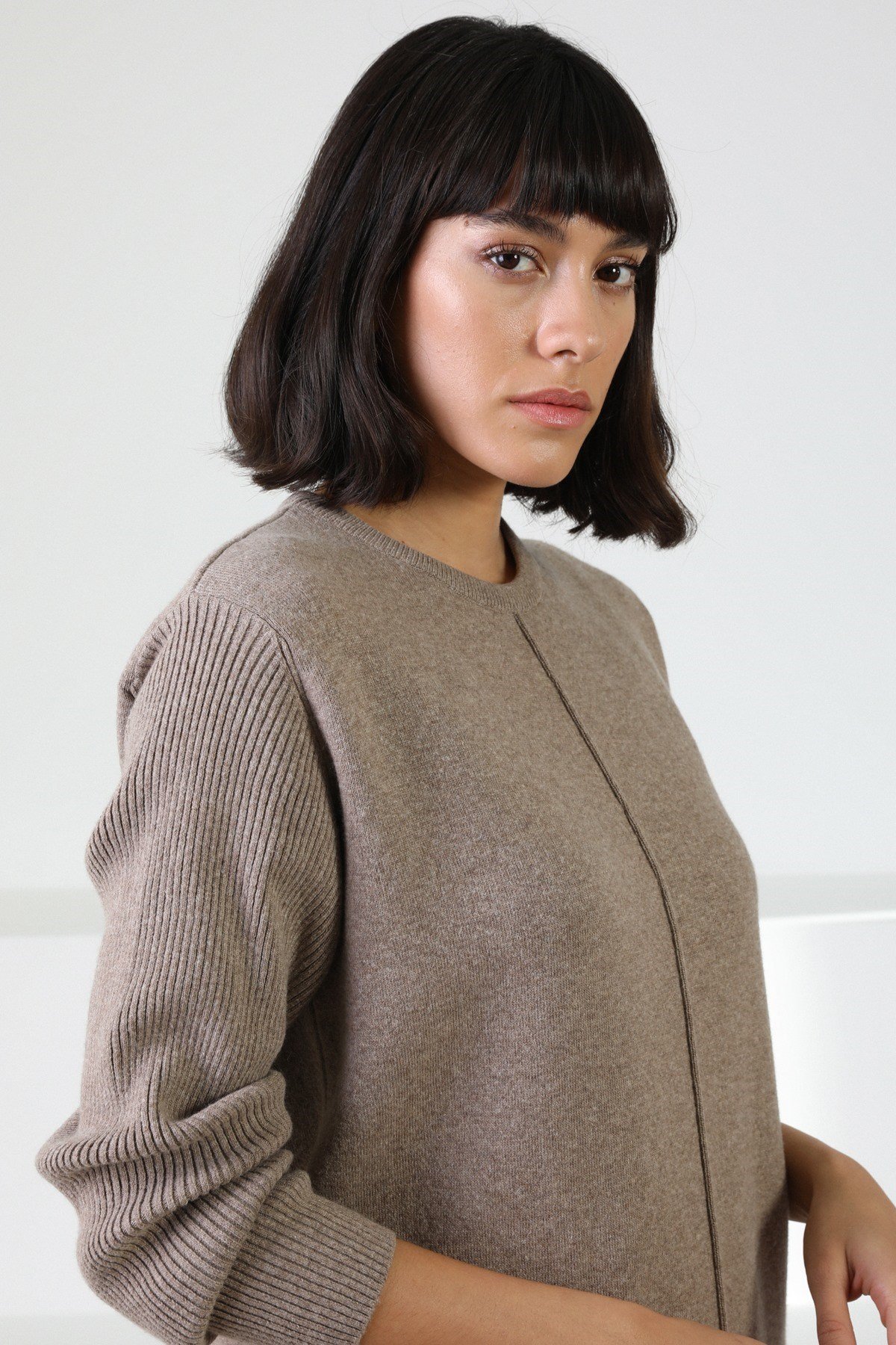 Ferraro Vizon Yandan Yırtmaçlı Midi Boy Kaşmirli Kadın Triko Elbise