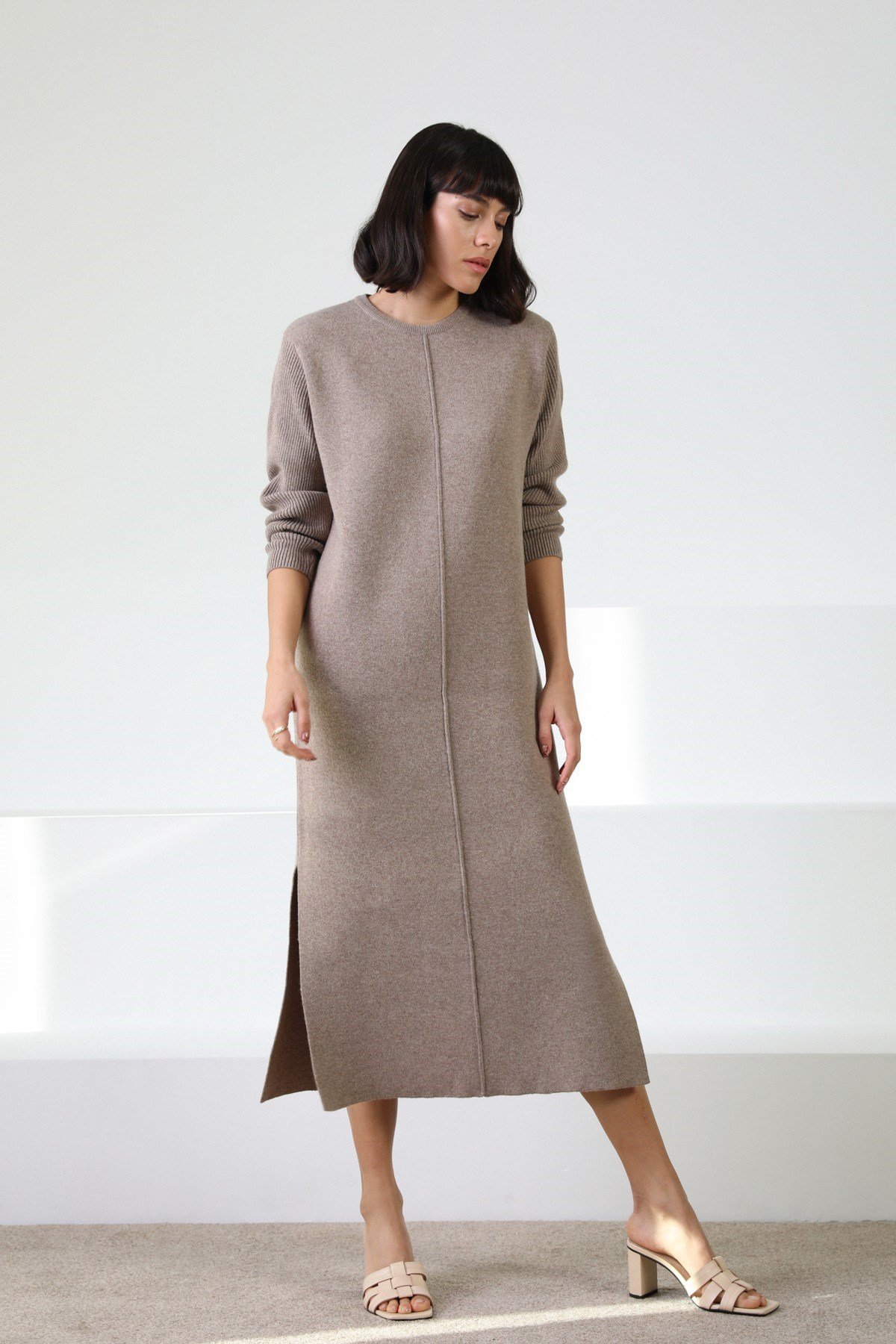 Ferraro Vizon Yandan Yırtmaçlı Midi Boy Kaşmirli Kadın Triko Elbise