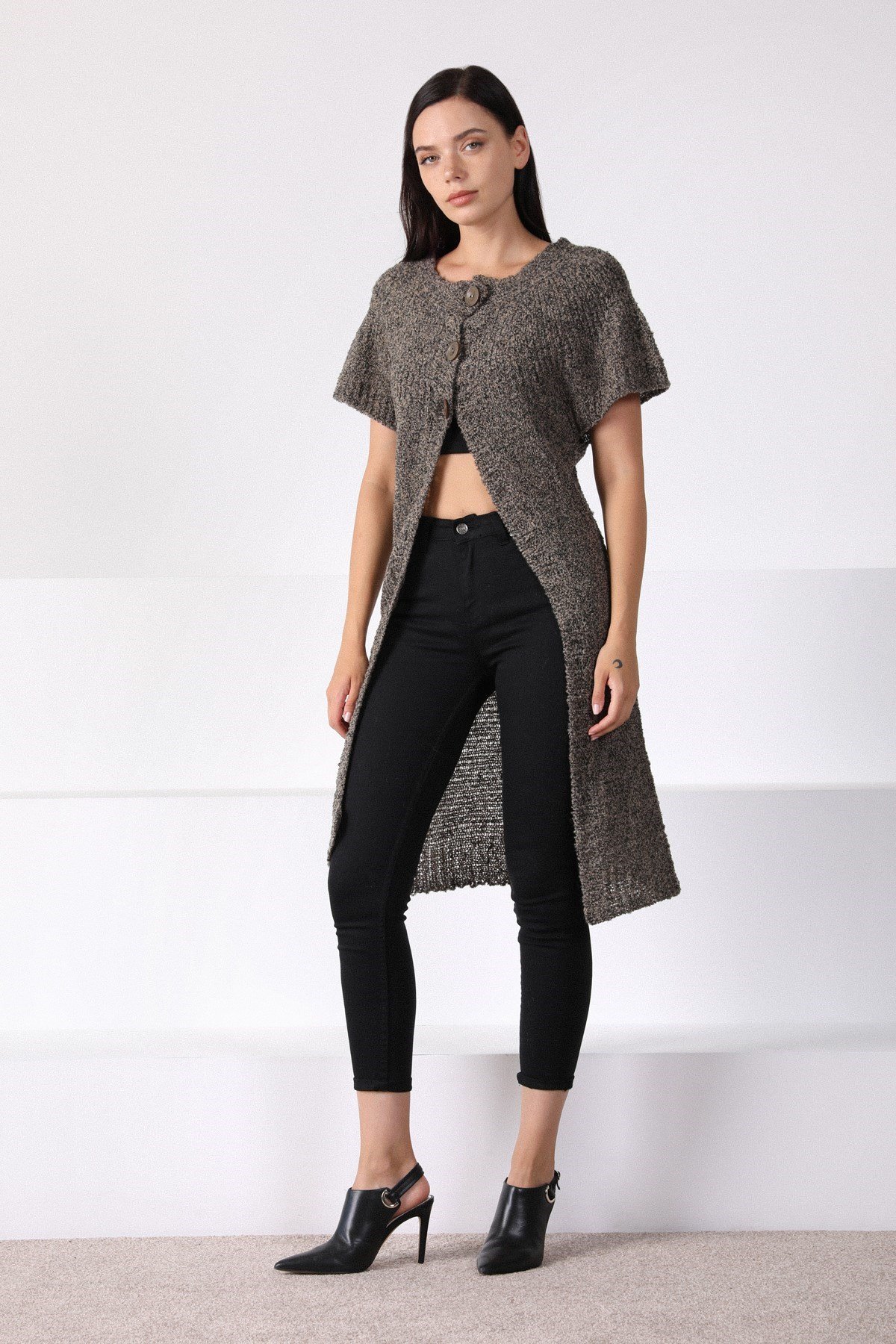 Ferraro Vizon Yuvarlak Yaka Uzun Kadın Triko Hırka