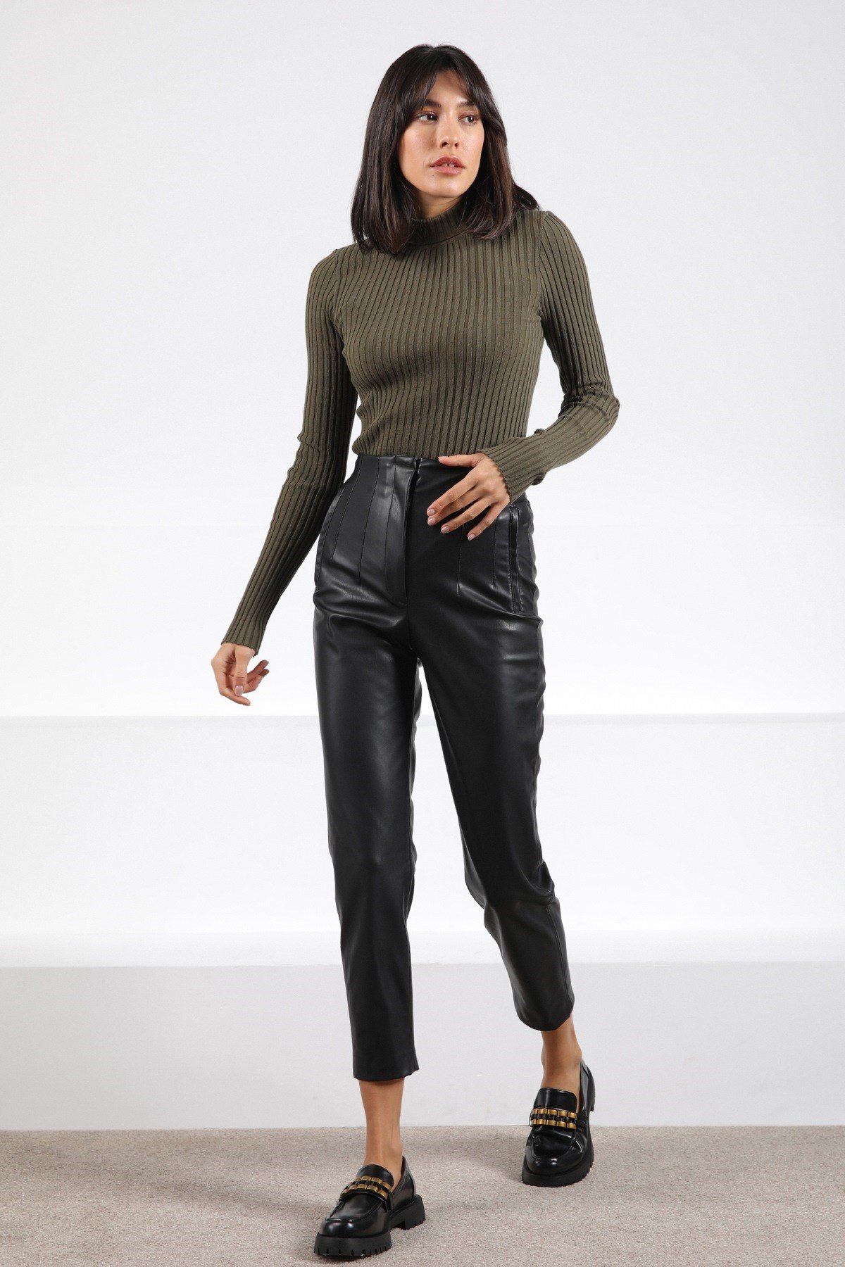 Ferraro Yeşil Balıkçı Yaka Pamuklu Kadın Triko Kazak