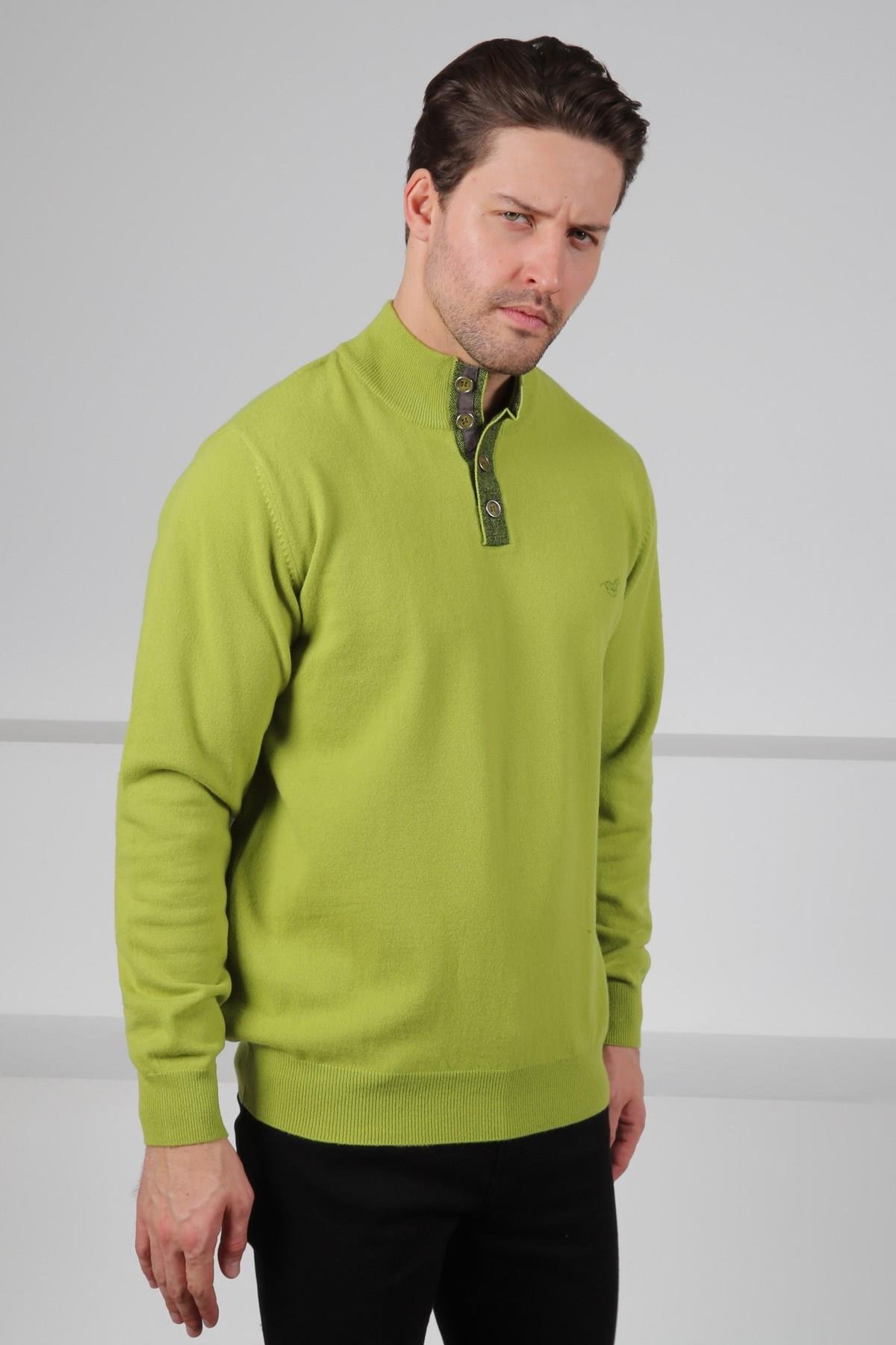 Ferraro Yeşil Düğmeli Yarım Balıkçı Yaka Uzun Kollu %100 Kuzu Yünü Erkek Triko Kazak